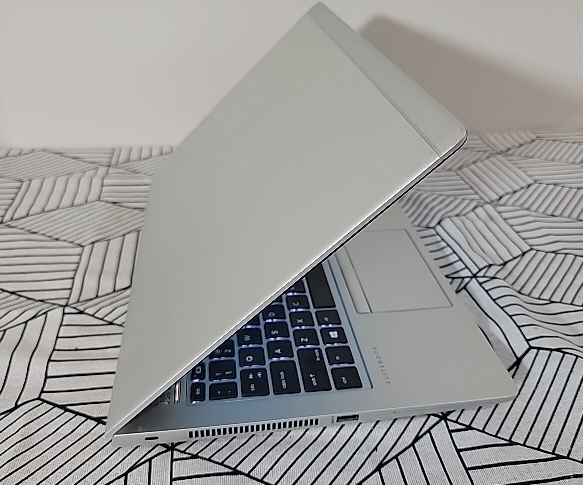 HP Elitebook 745 G5 AMD Ryzen 3 Pro 2300U- 128SSD-8GB DDR4 Win 10/11Pro