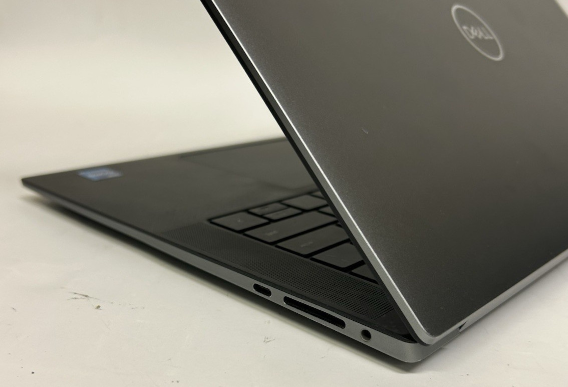 Dell Precision 5570 Touchscreen 4K i7-12700H -16GB – 512GB NVMe -RTX A1000 -W11P