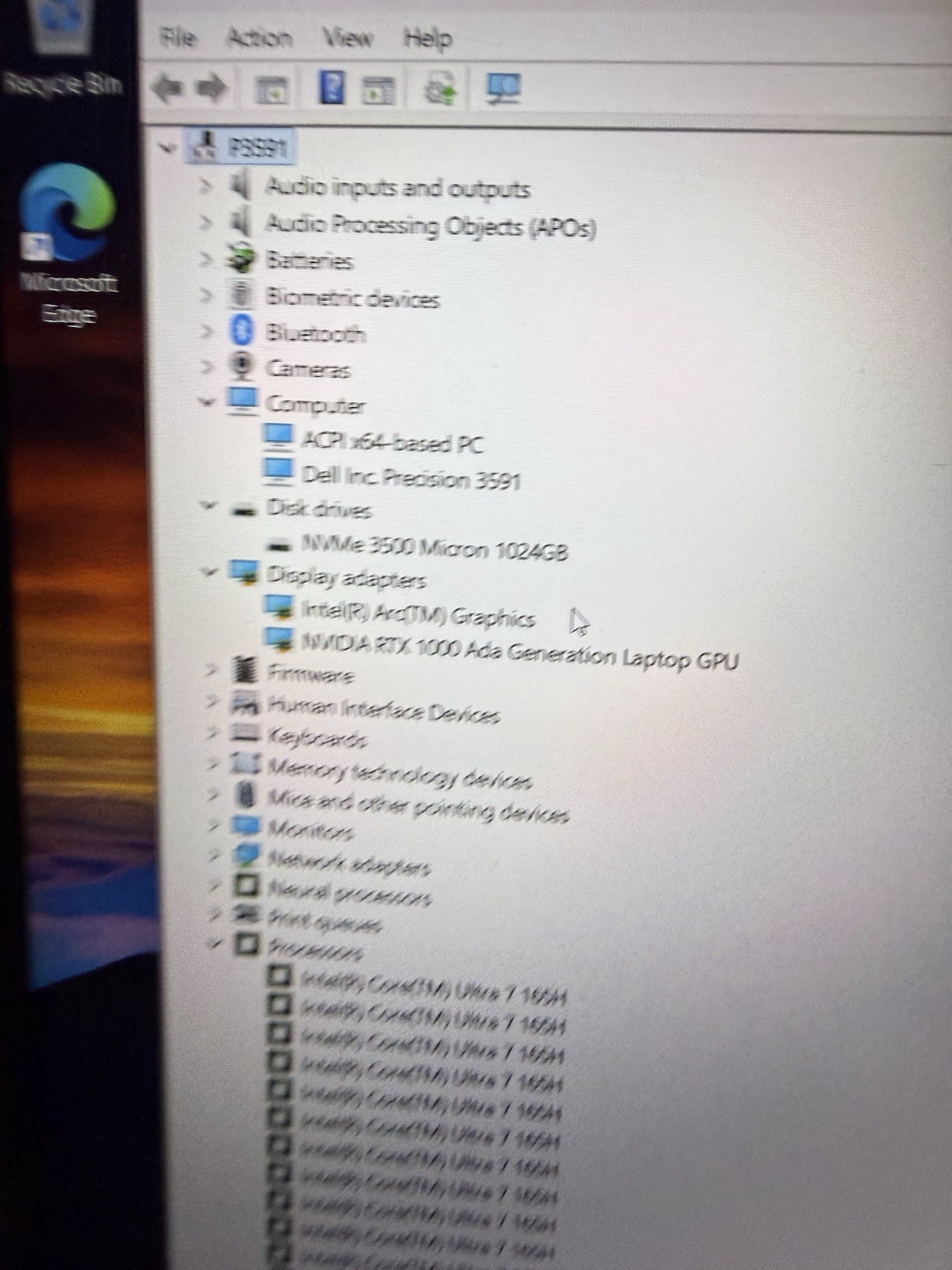 Dell Precision 3591 15.6″ Core Ultra 7 165H 64GB RAM 1TB SSD RTX 1000 Ada