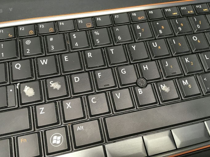 Dell Latitude E6420 Intel i5-2430M 2.4GHz 4 GB NO HDD No Batt