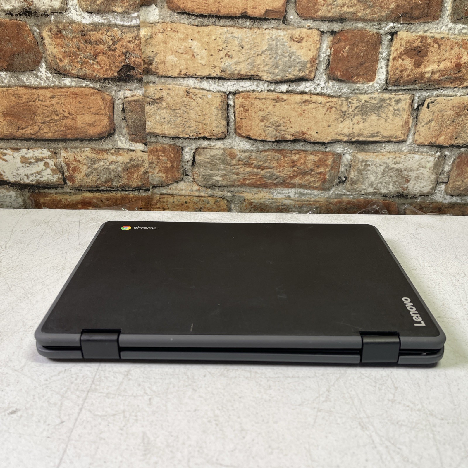 Lenovo Chromebook 300e Tested LCD Screen w/ Chassis & Battery – No Motherboard’s