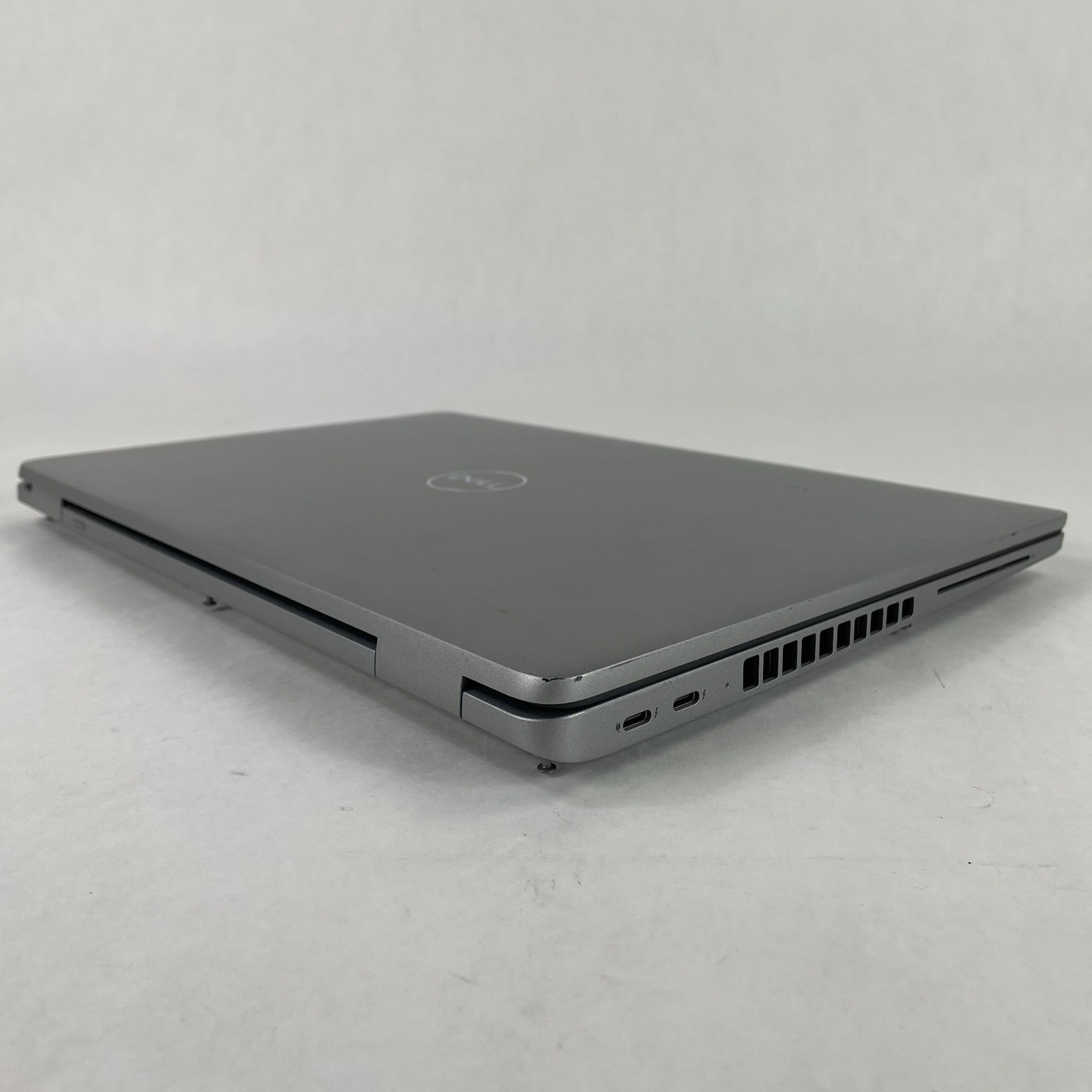 Dell Latitude 5540 15.6″ i7-1365U 4.75 GHz 8 GB RAM No SSD No OS Missing 9 Key