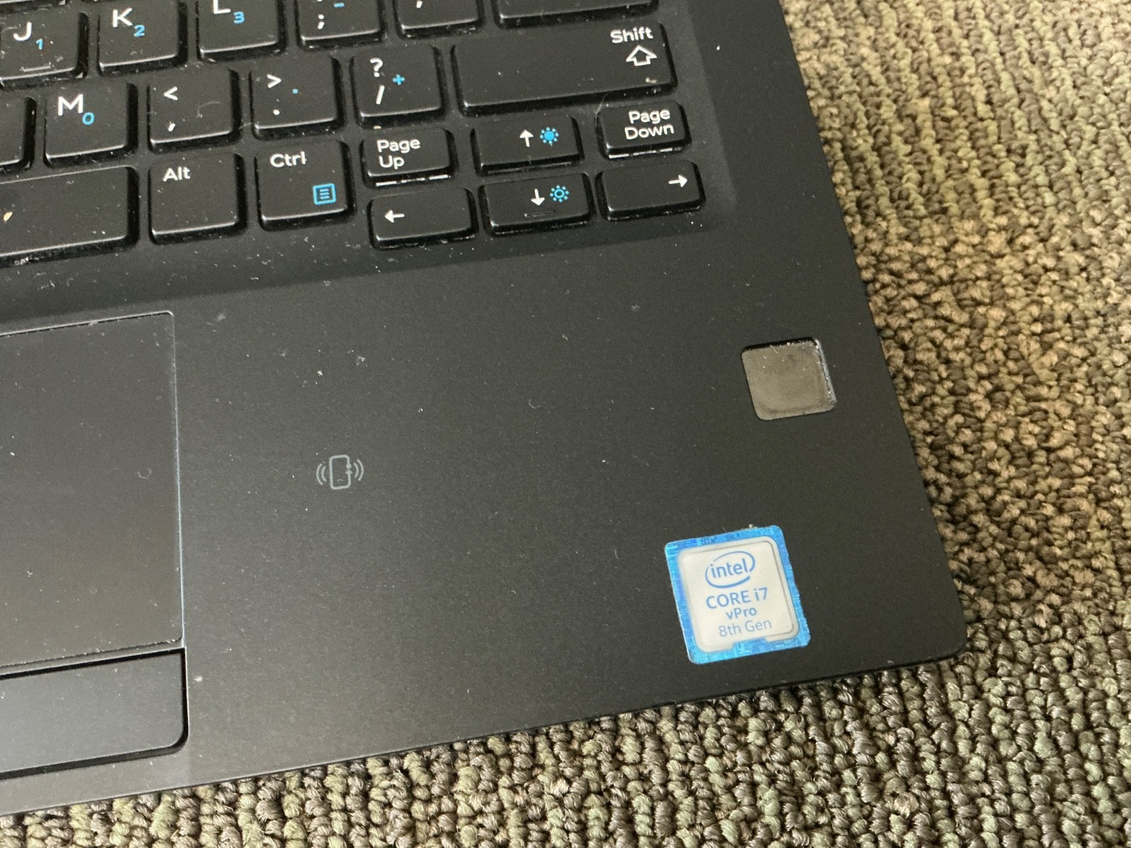 Dell Latitude 7390 13.3″ FHD i7-8650U 8GB RAM 256GB SSD Windows 11 Pro Laptop