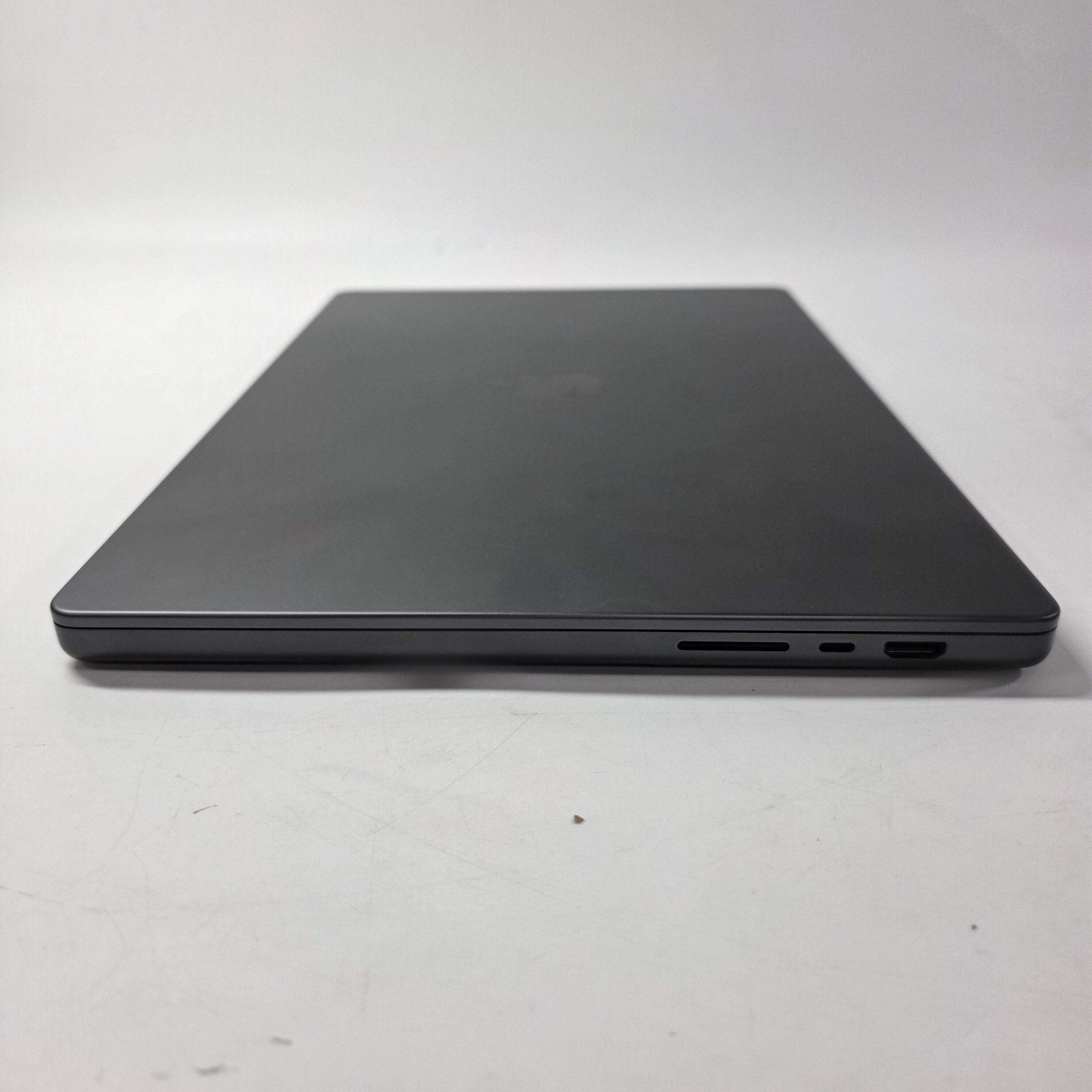 2024 Apple MacBook Pro 16″ M4 Pro 20C GPU 4.5GHz 24GB RAM 512GB SSD A3403