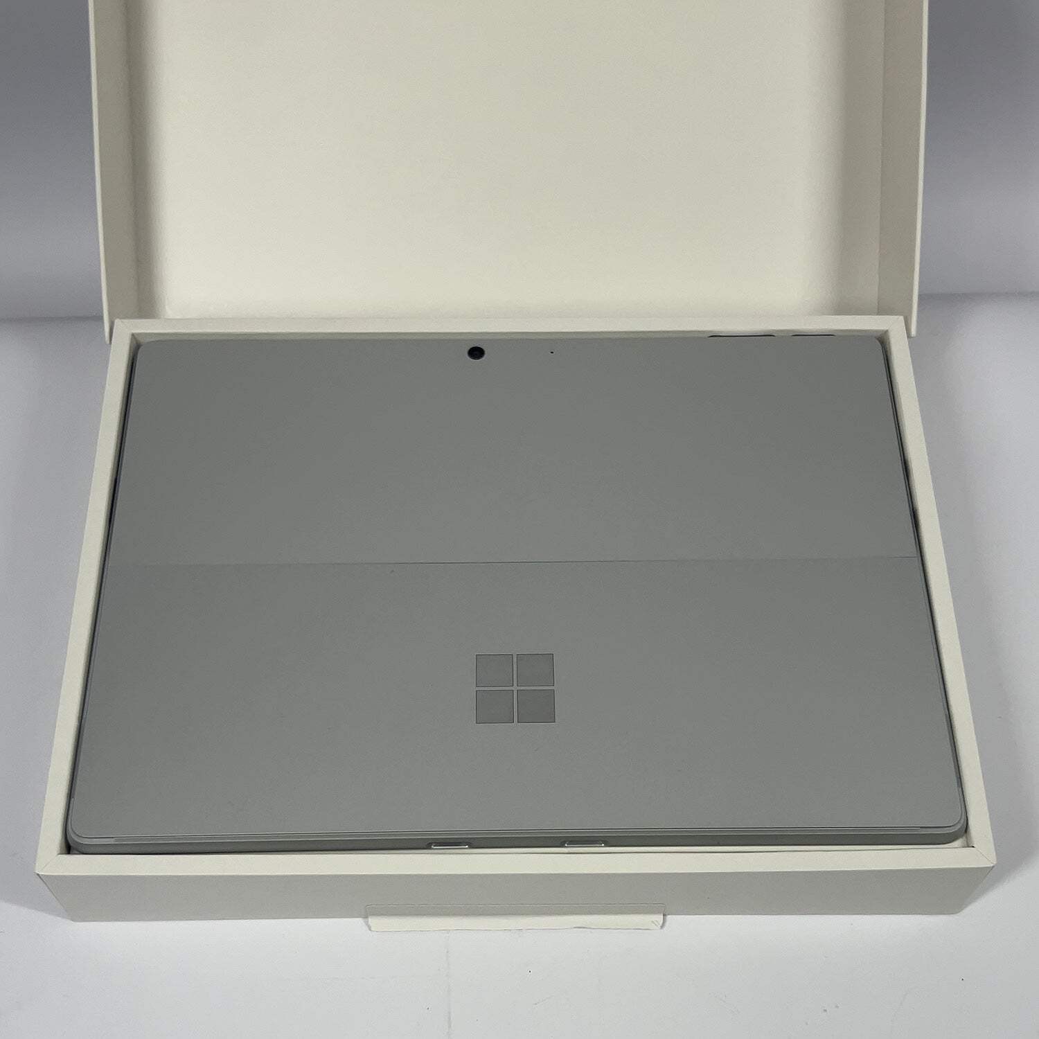 Microsoft Surface Pro 11 2076 13″ Snapdragon X Plus 3.4GHz 16GB RAM 1TB SSD