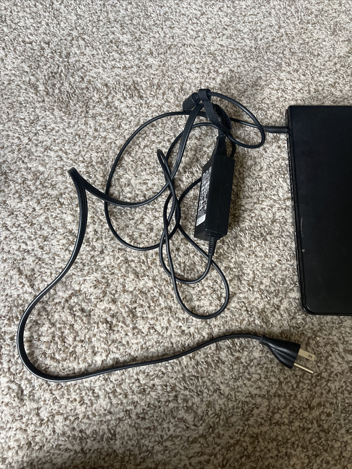 dell inspiron 15 3565 AMD A6-9225 RADEON R4