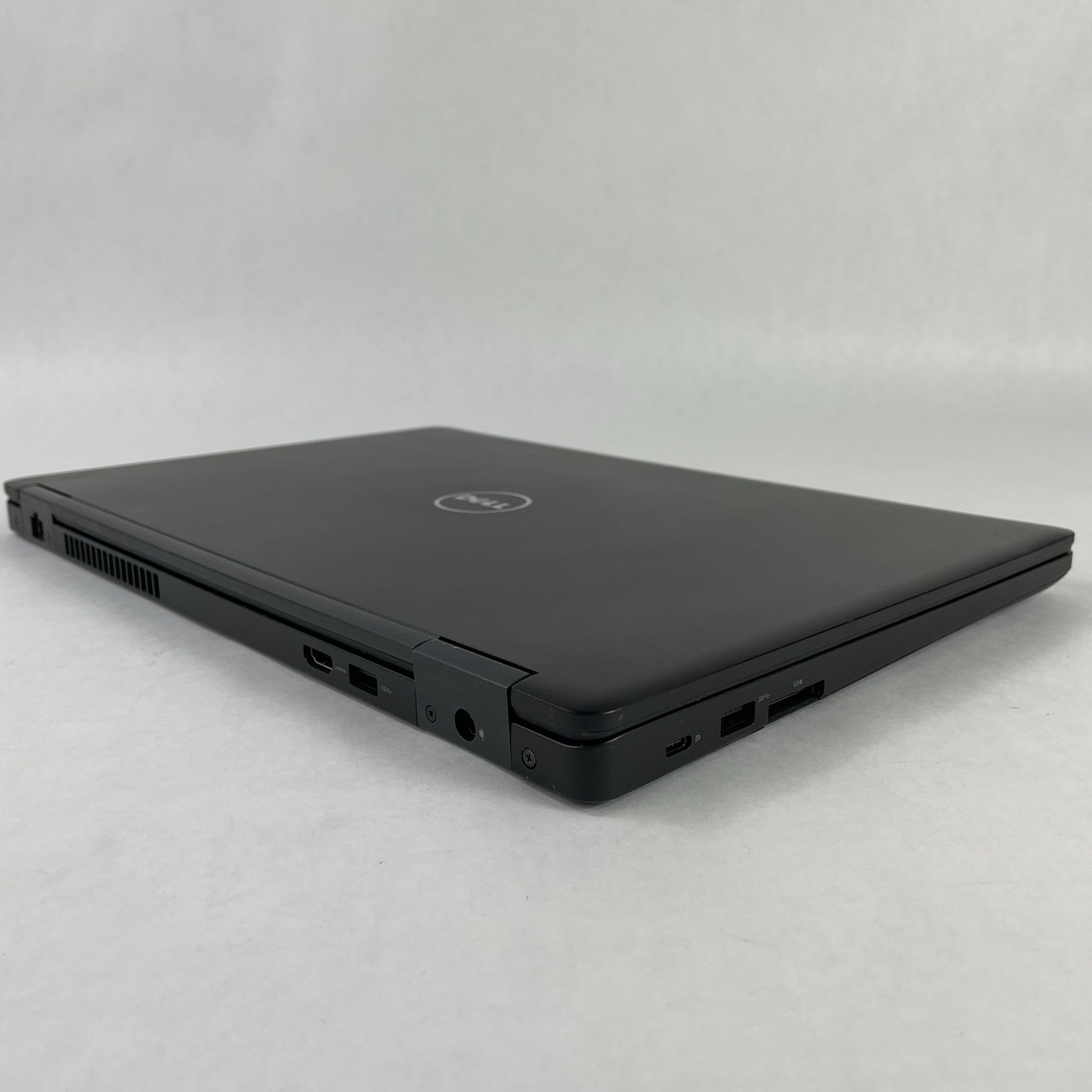 Dell Latitude 5580 15.6″ i5-6300U 2.40 GHz 8 GB RAM No SSD No OS No AC
