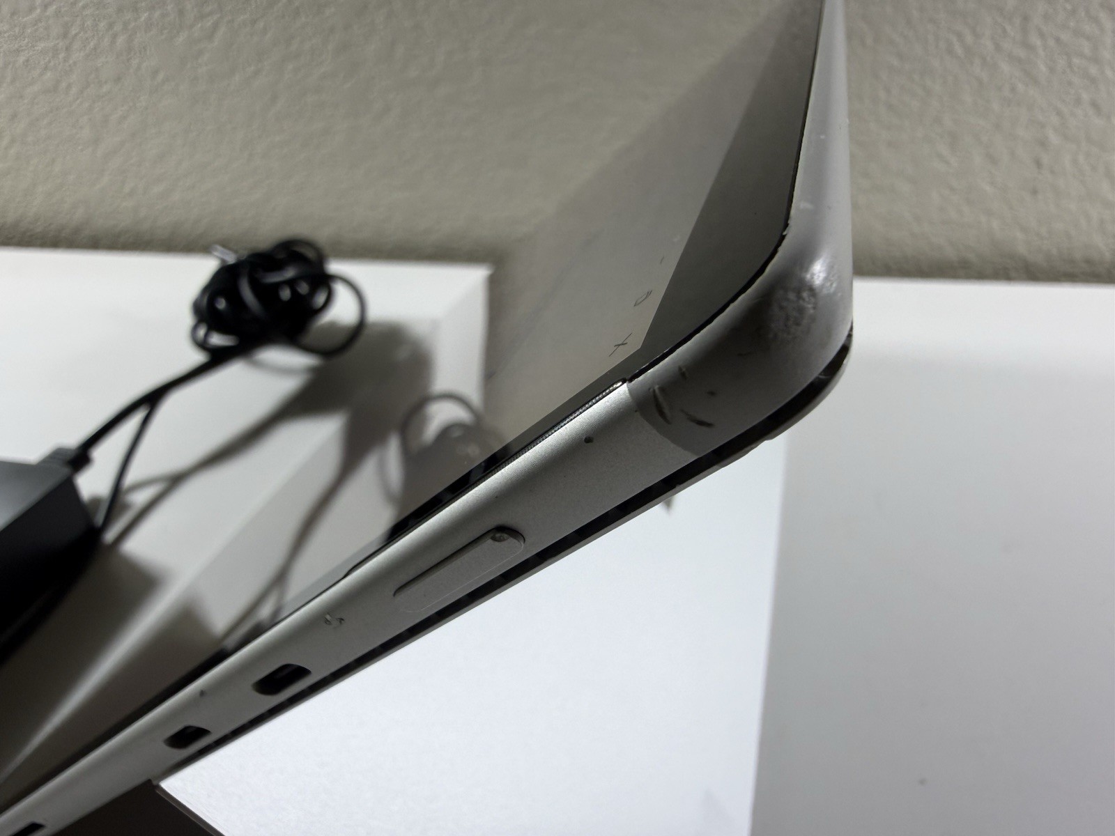 Microsoft Surface Pro 8 (1982) i5-1145G7 – 16GB RAM – 256GB 120Hz – Win 11 Pro