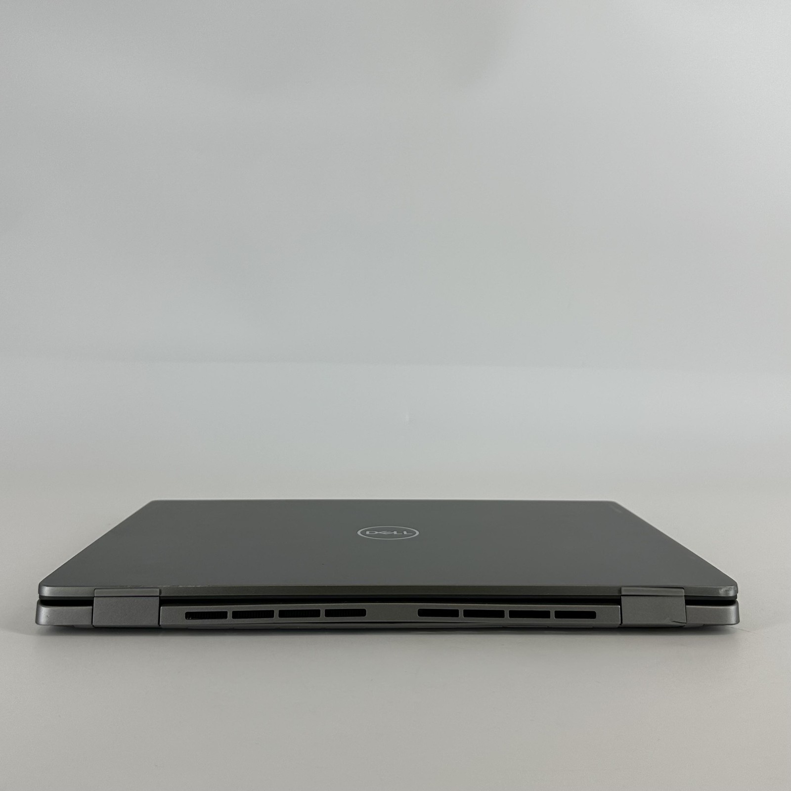 Dell Latitude 7450 14 QHD+ TOUCH 3.8 GHz Ultra 7 165H 32GB 256GB SSD FRAME SPLIT