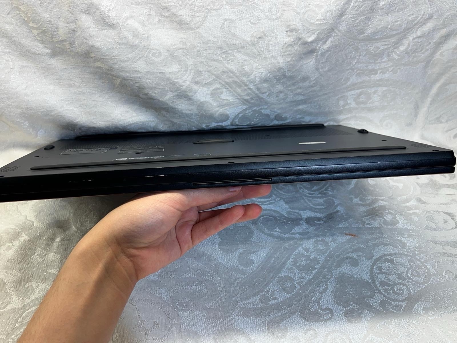 MSI GS65 STEALTH-1668 Thin 15.6 144Hz 7ms Ultra Thin and Light Gaming Laptop