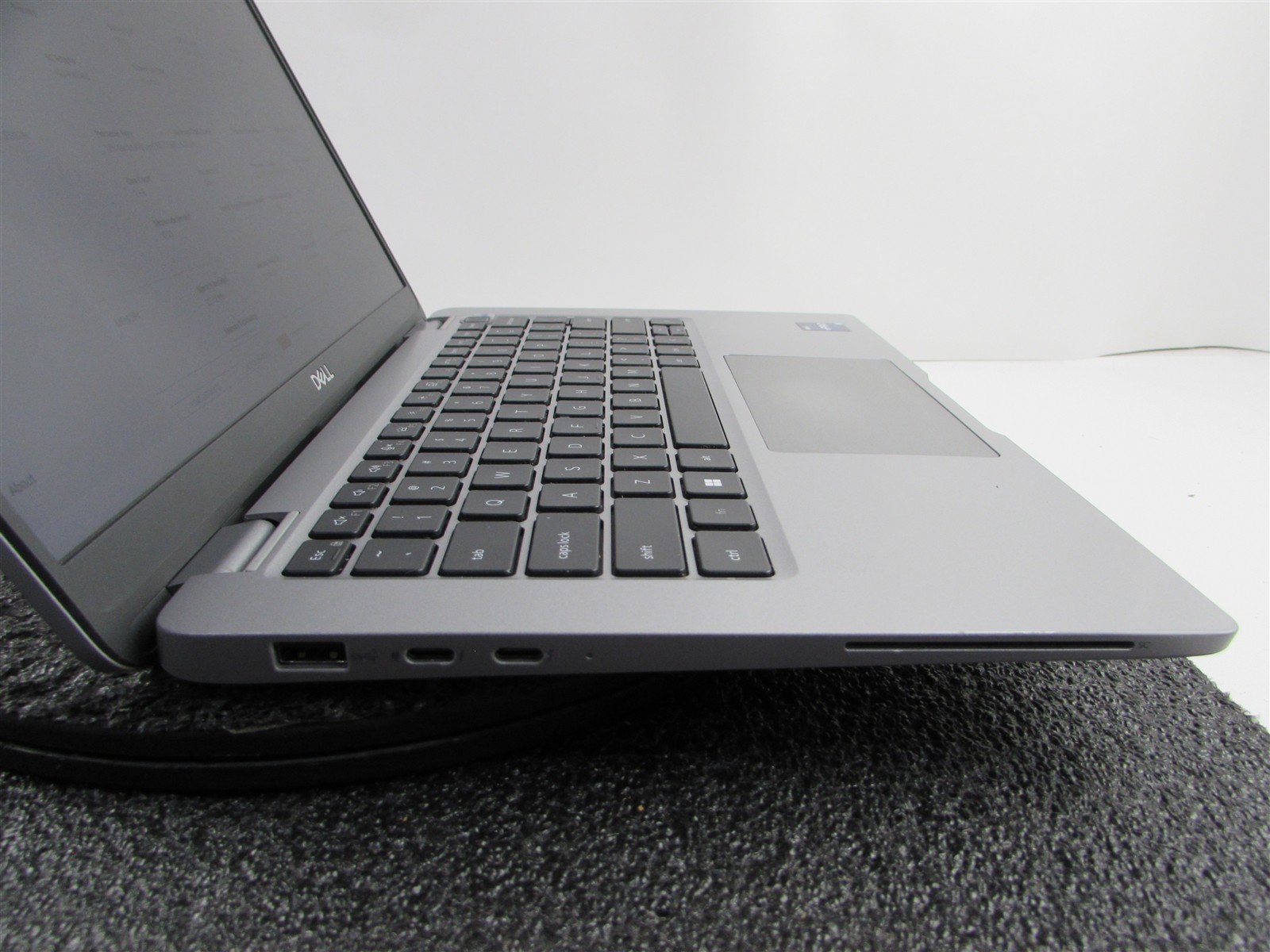 DELL LATITUDE 5340 1920X1080 FHD CORE I5-1345U 512GB SSD 32GB RAM NO O.S
