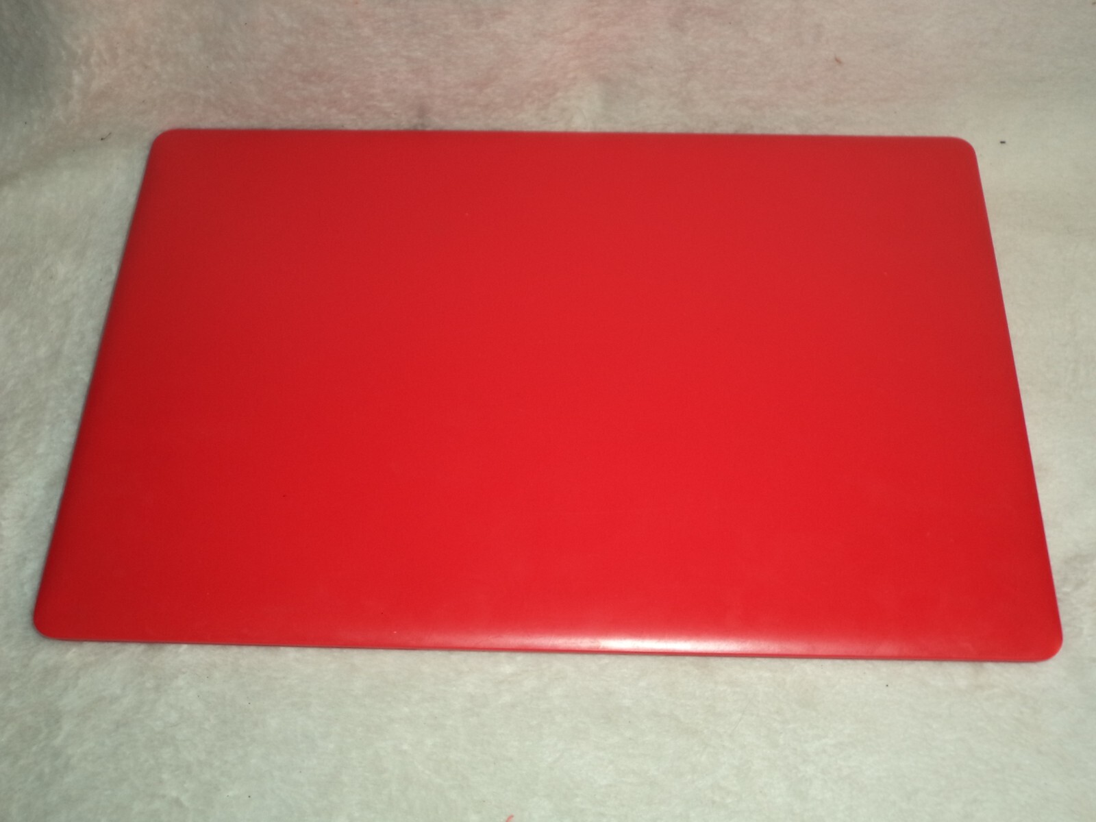 Ematic EWT147 14.1″ Laptop PC with Intel Atom Quad-Core Processor, 4GB Memory