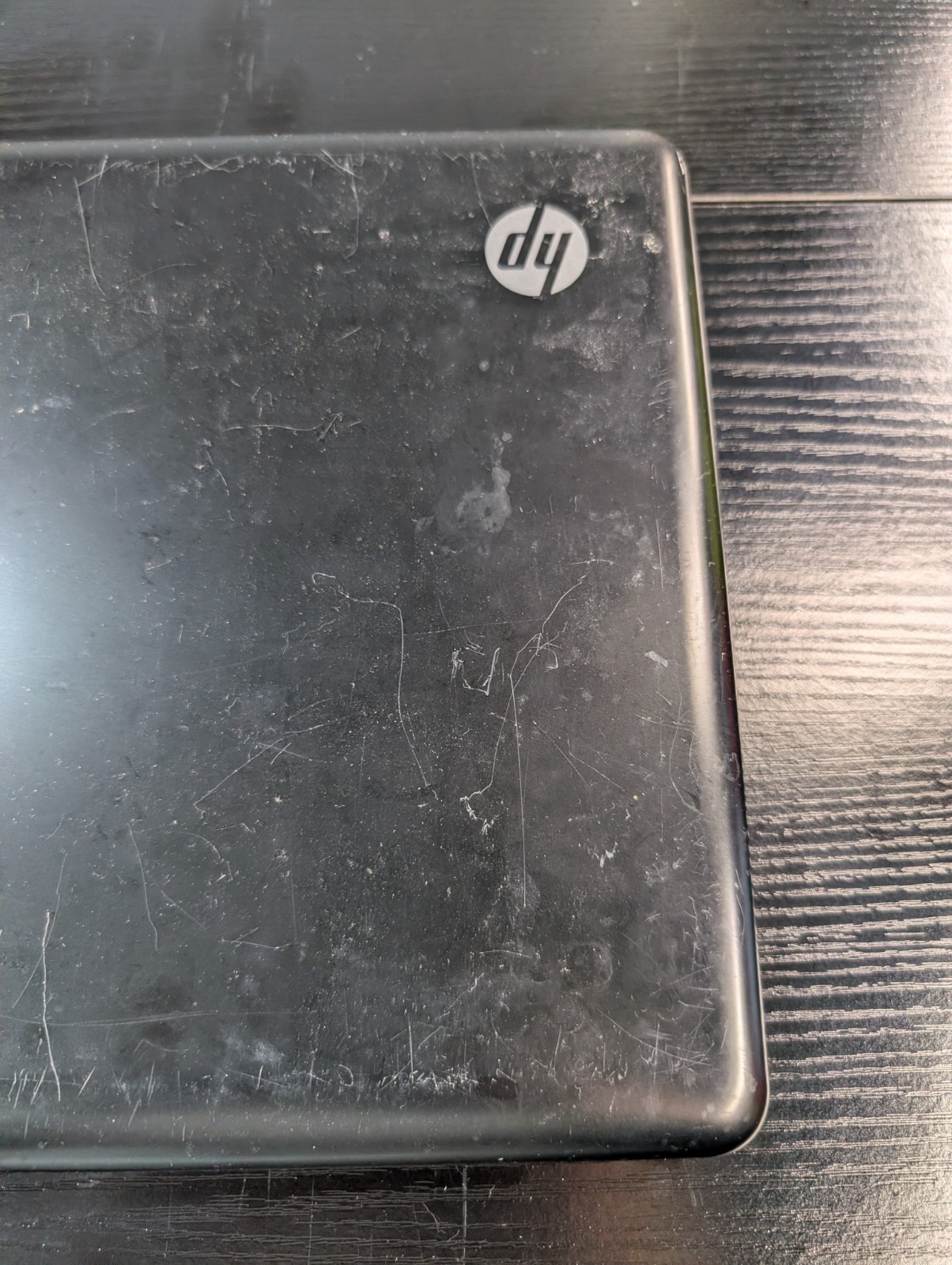 HP 2000 Laptop Windows 7 Vision AMD Dual Core And AMD Radeon Graphics For Parts