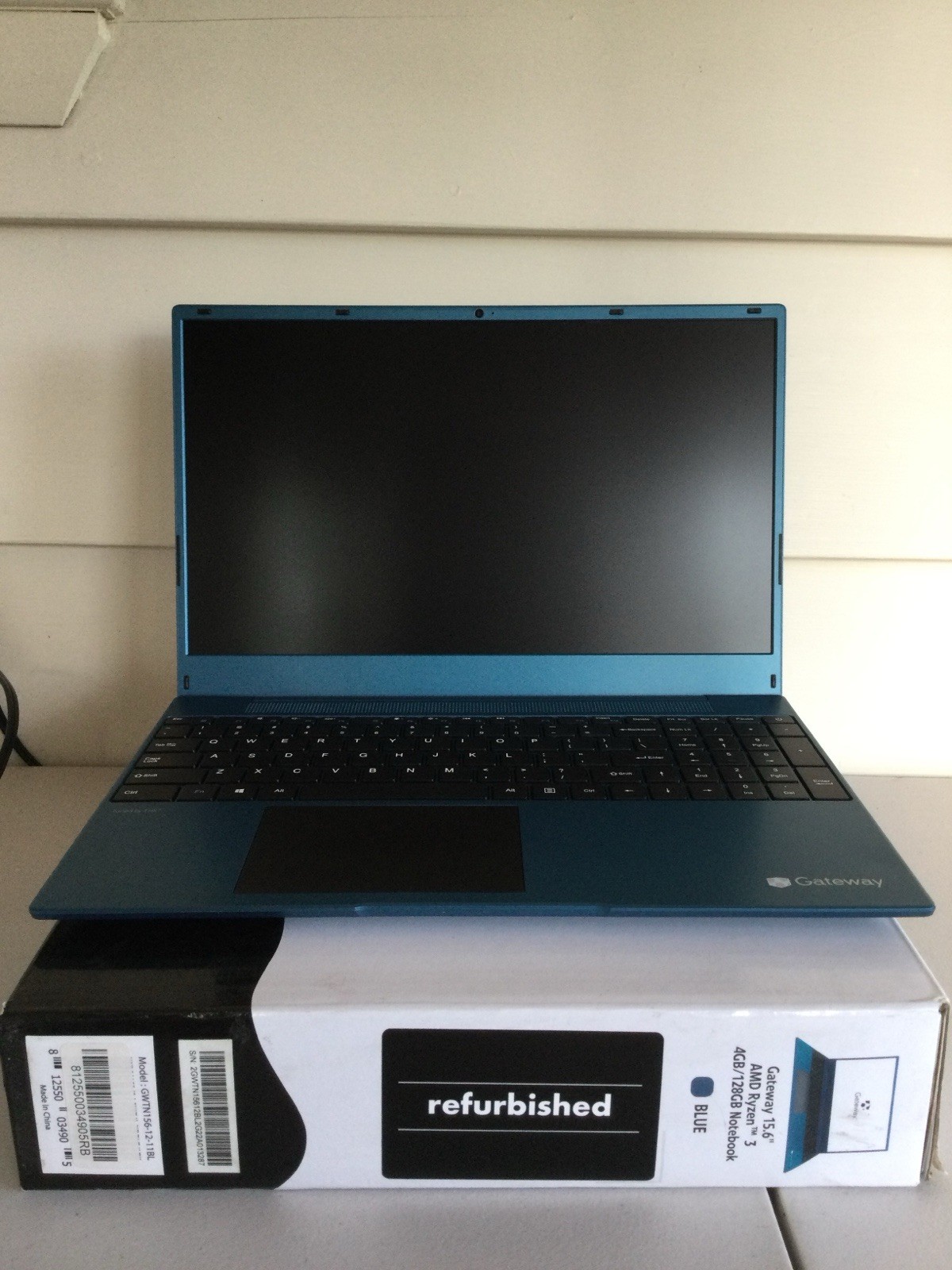 Gateway GWTN156-12-11BL 15.6″ AMD Ryzen 3 4GB 128GB SSD Notebook Blue Windows