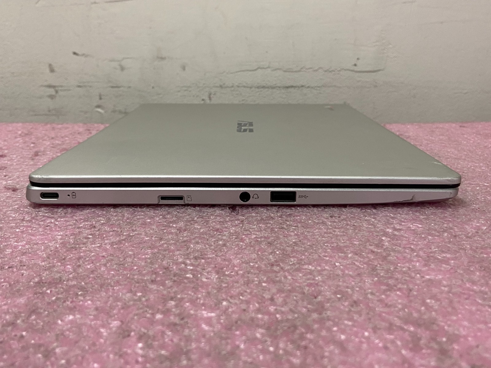 ASUS Chromebook C423NA-WB04 14″ Intel Celeron N3350@1.1GHz 4GB 64GB w/PA | LP452