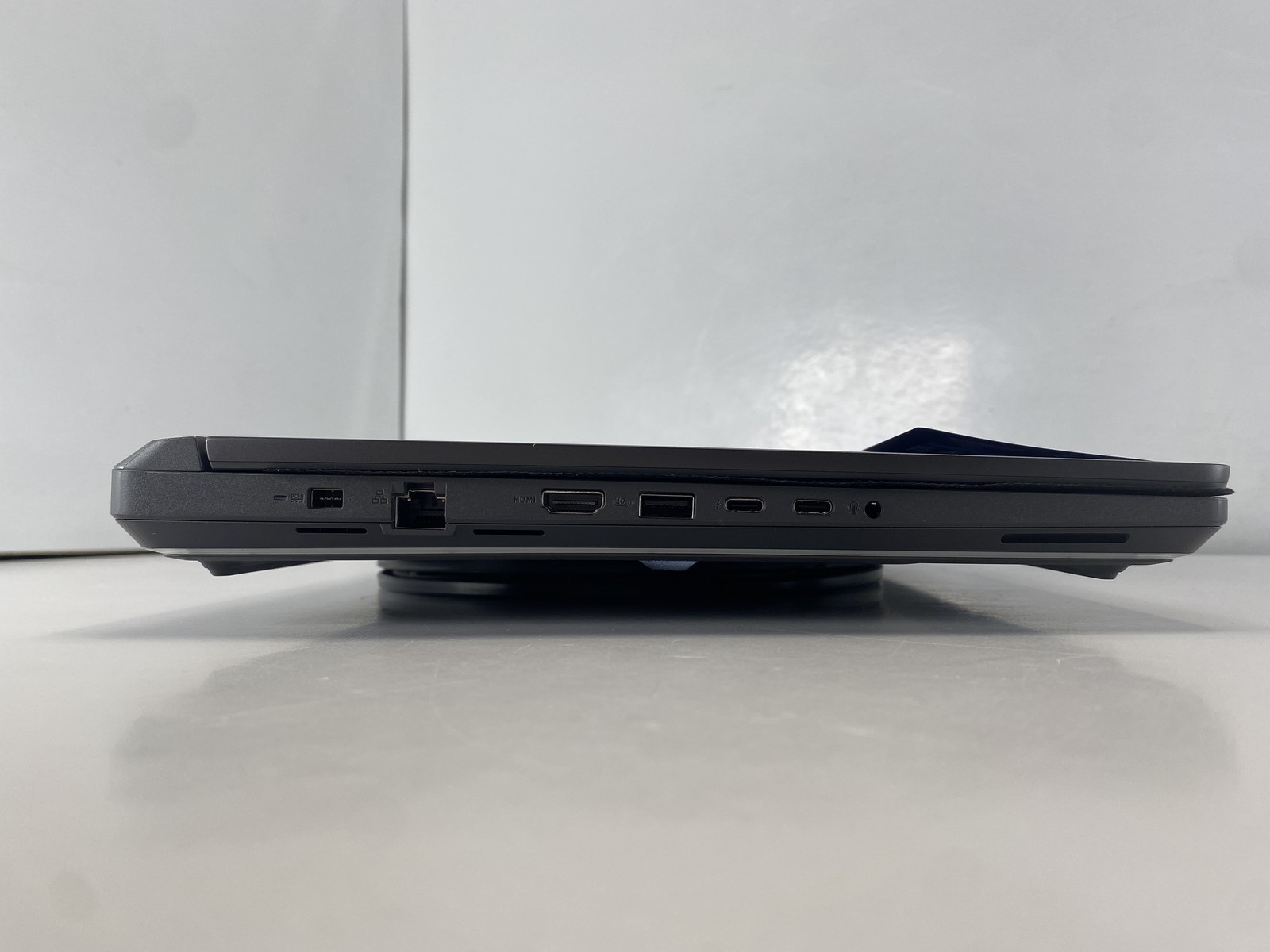 Asus Laptop ROG Strix G16 G615LM 16″ Intel Core Ultra 9 275HX 1TB RTX 5060