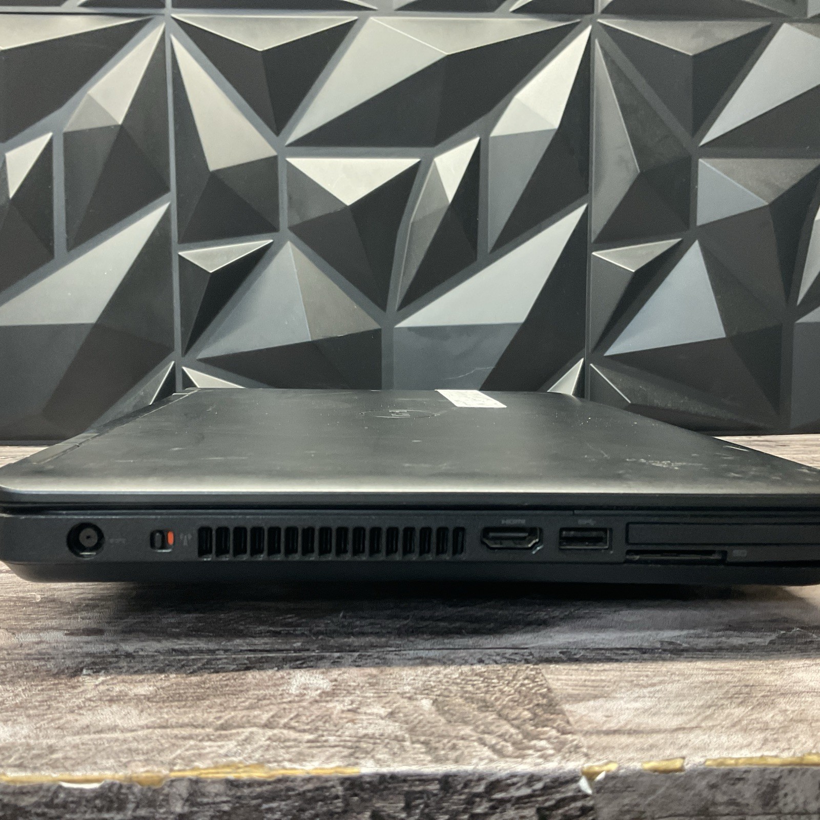 Dell Latitude E5440 / i5 4th Gen / No RAM / No SSD / M20