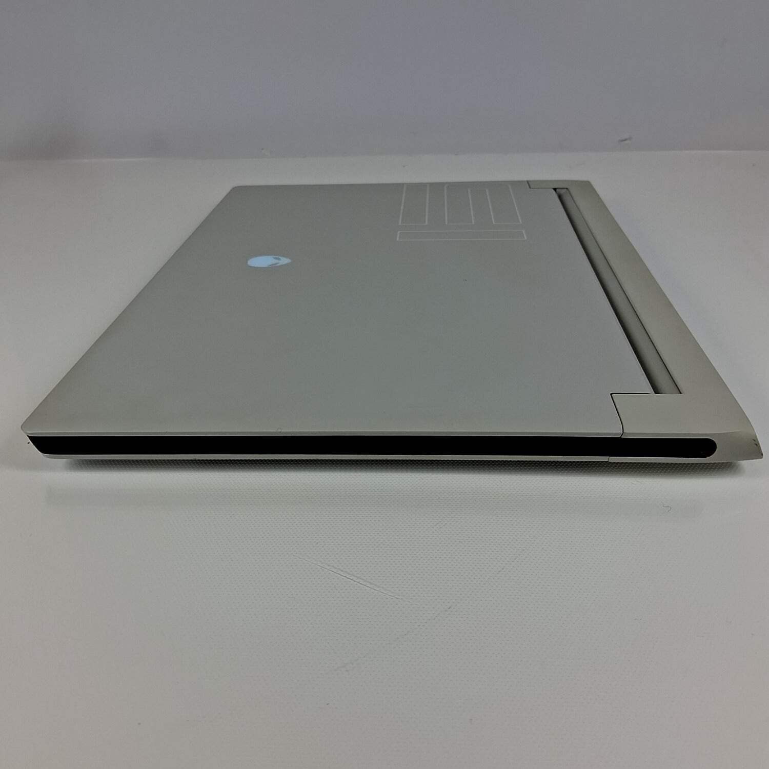 Alienware X15 R1 15.6″ i7-11800H 2.3GHz 16GB RAM 512GB SSD GeForce RTX 3070