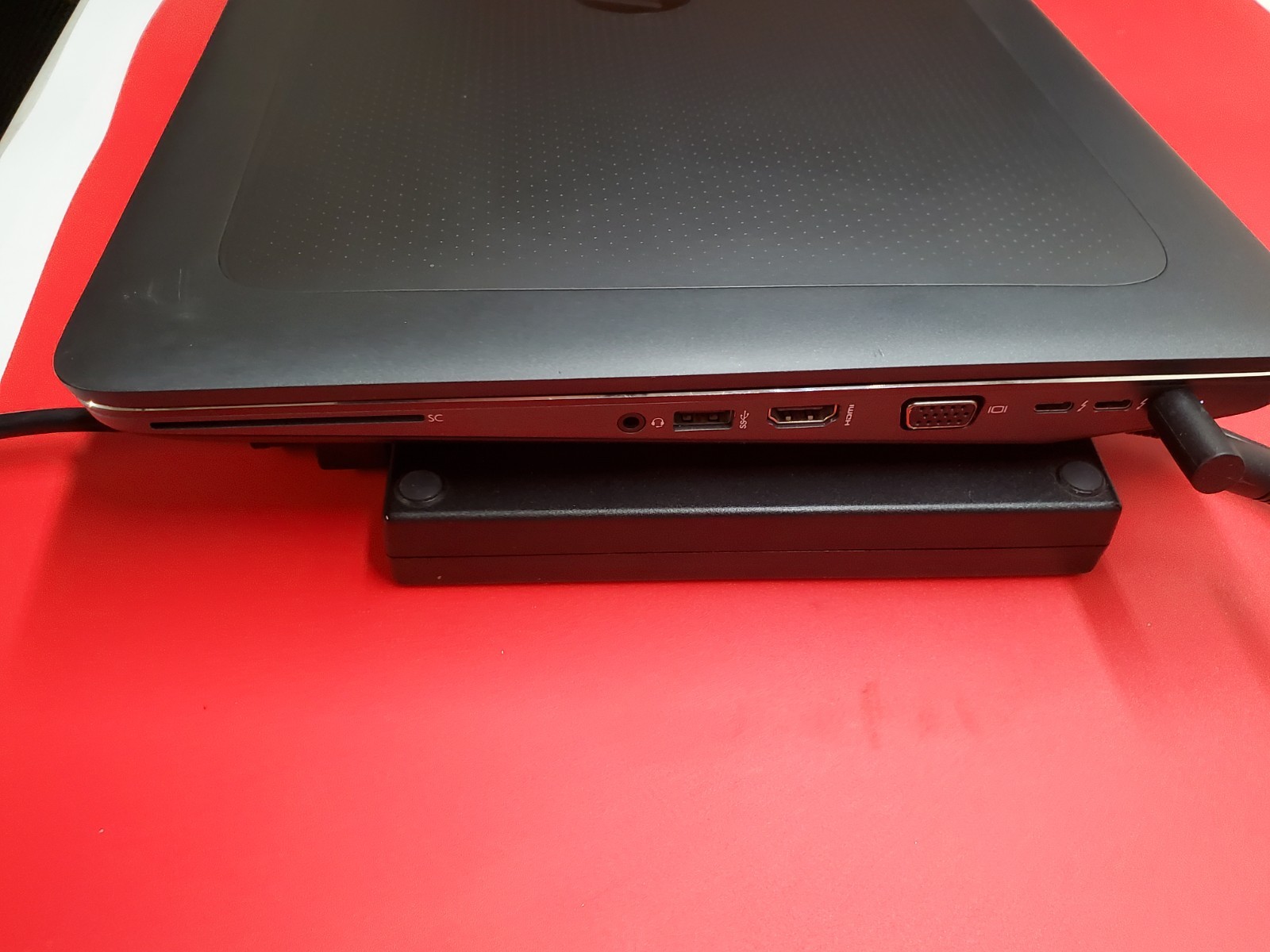 HP ZBook 17 G3 Xeon E3-1535M v5 16GB 512GB SSD + 1TB HDD Win 11 Pro Workstation