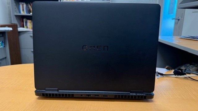 HP OMEN – 16″ 2K 144Hz Gaming Laptop – AMD Ryzen 9 8940HX 2025 – 32GB DDR5 Memor
