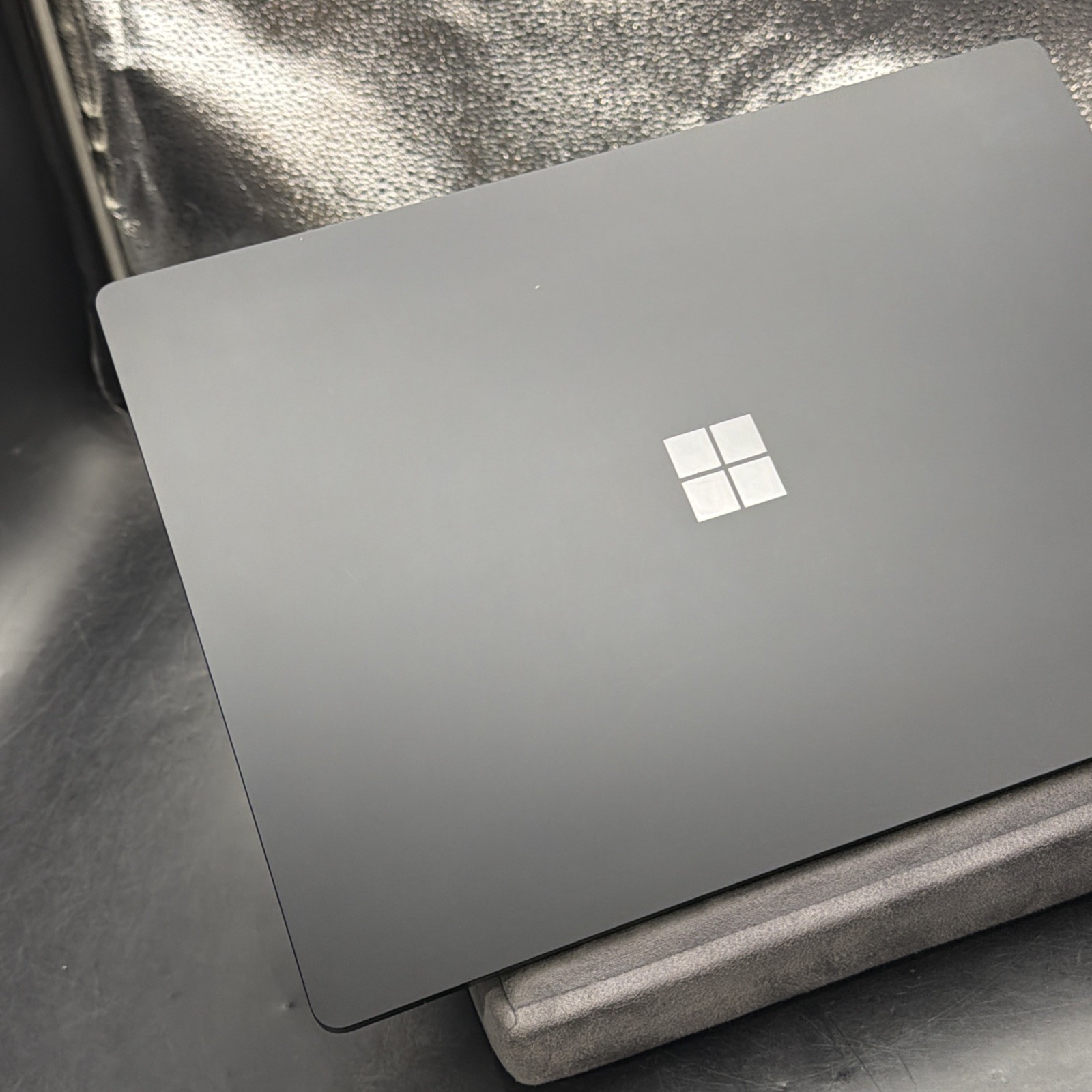 Microsoft Surface Laptop 3 1873 15″ Ryzen 5 Surface Edition 2.1GHz 8GB RAM 256 S