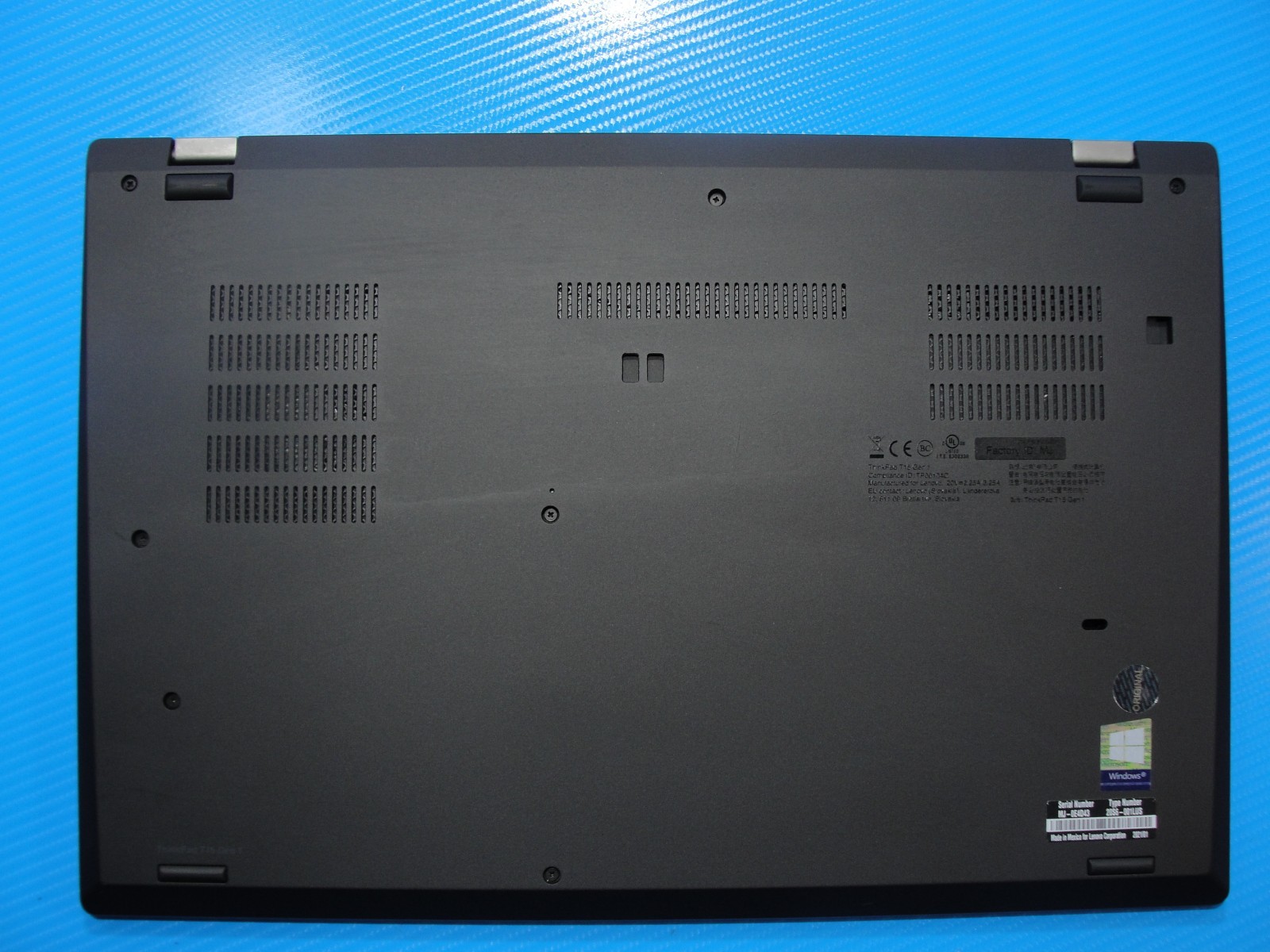 Lenovo ThinkPad T15 Gen1 15.6″UHD i7-10610U 1.8GHz 16GB RAM 256GB SSD NV MX330