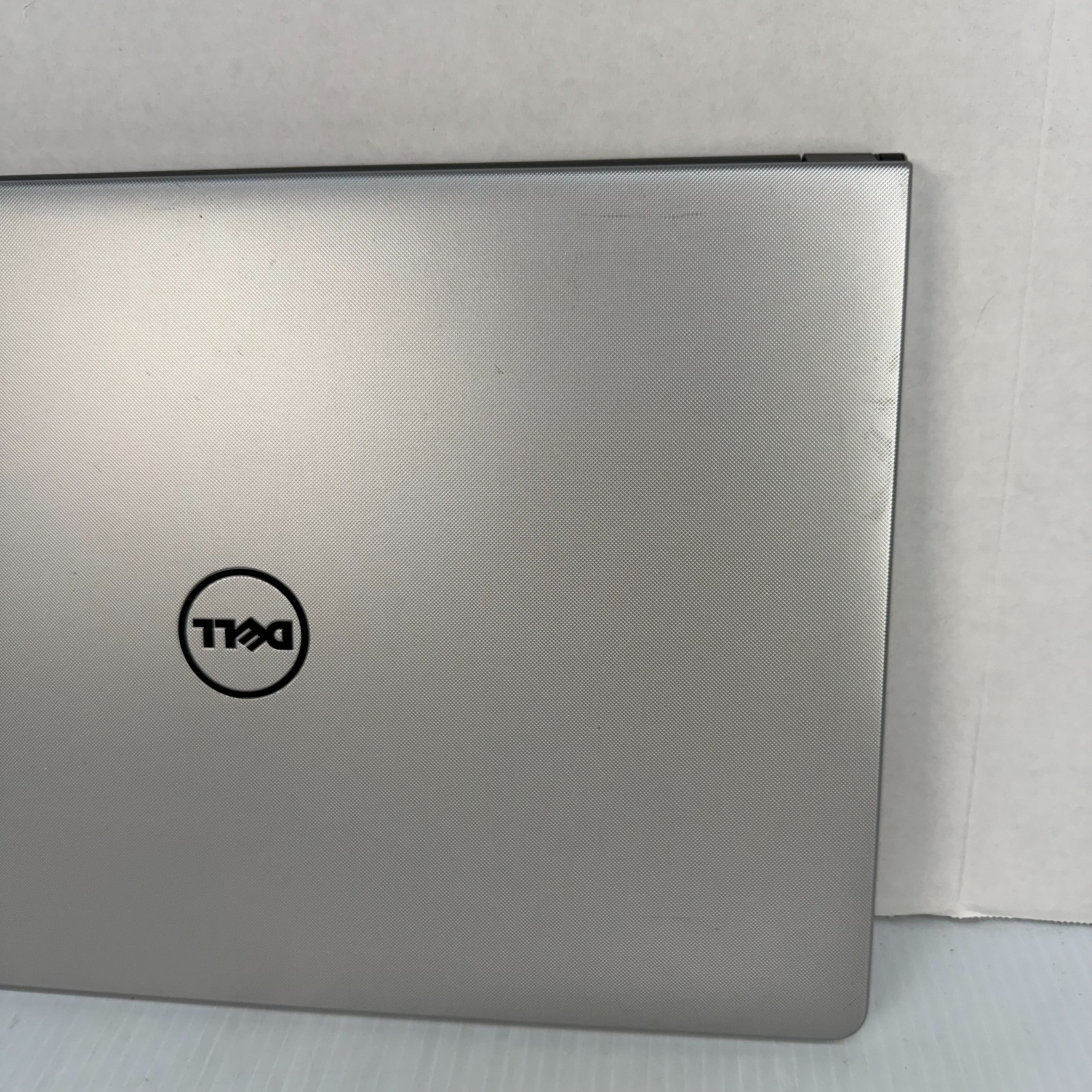 Dell Inspiron 5559 i5-6200U 15.6″ Laptop 120GB SSD 8GB RAM AS IS – BAD SCREEN