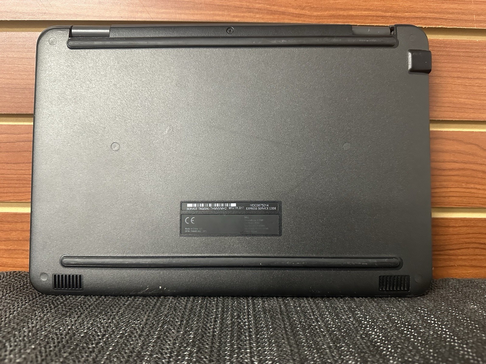 Dell Chromebook Touchscreen laptop w/charger *READ DESCRIPTION