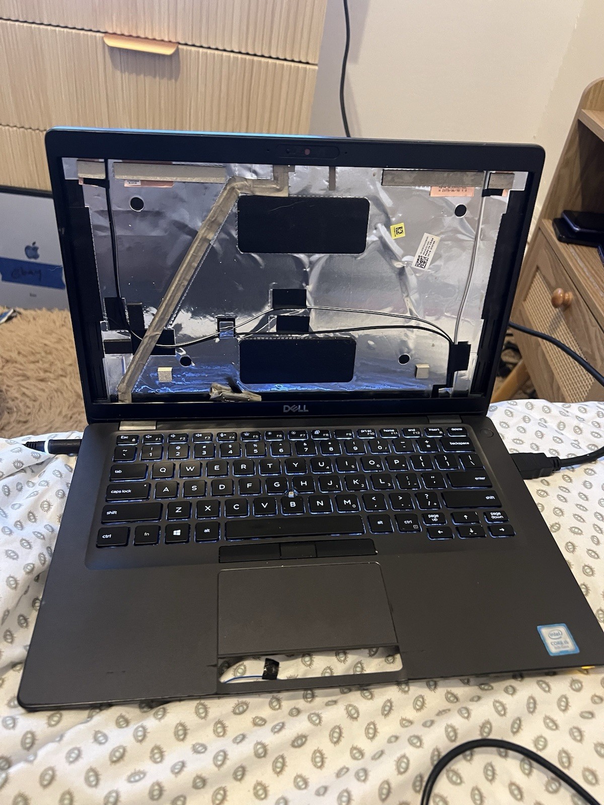 Dell Latitude 5400 14” Intel Core i5 8th Gen 1.60 GHz Intel UHD Read