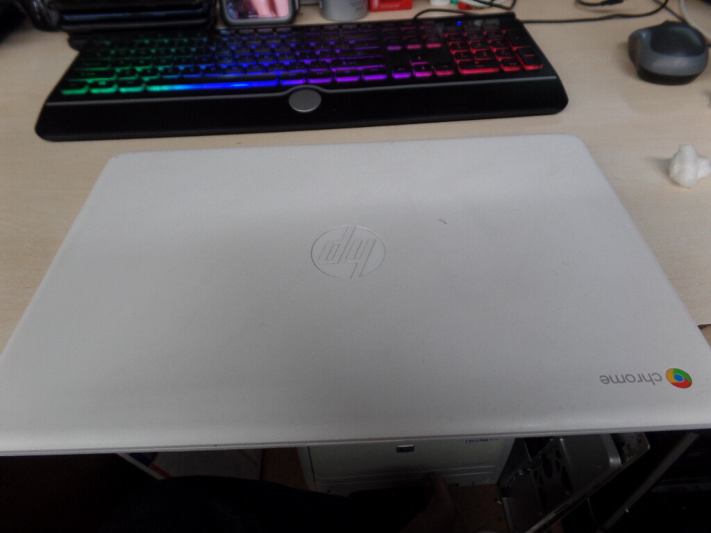 Awesome HP 14″ Touchscreen Chromebook White 14-CA021NR
