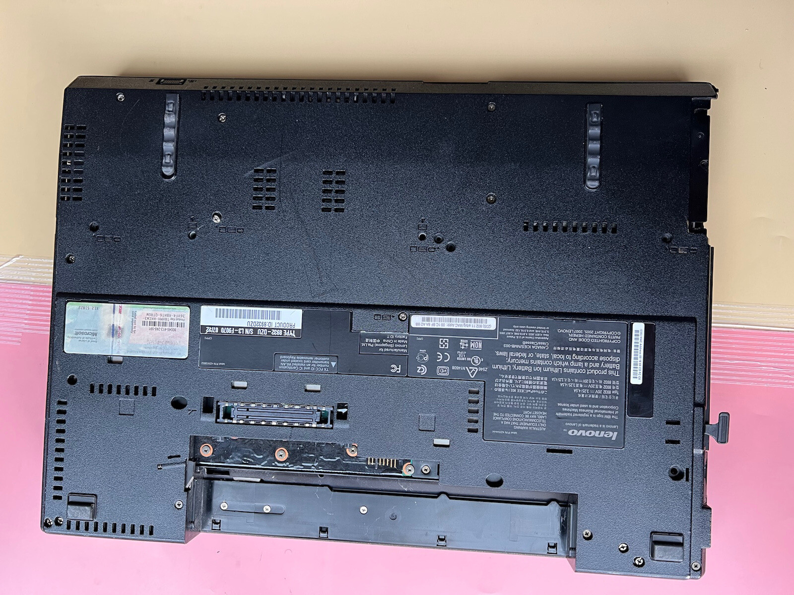 Lenovo Thinkpad R61i 15.6″ Intel CORE 2 DUO 1GB RAM 0GB HDD Motherboard