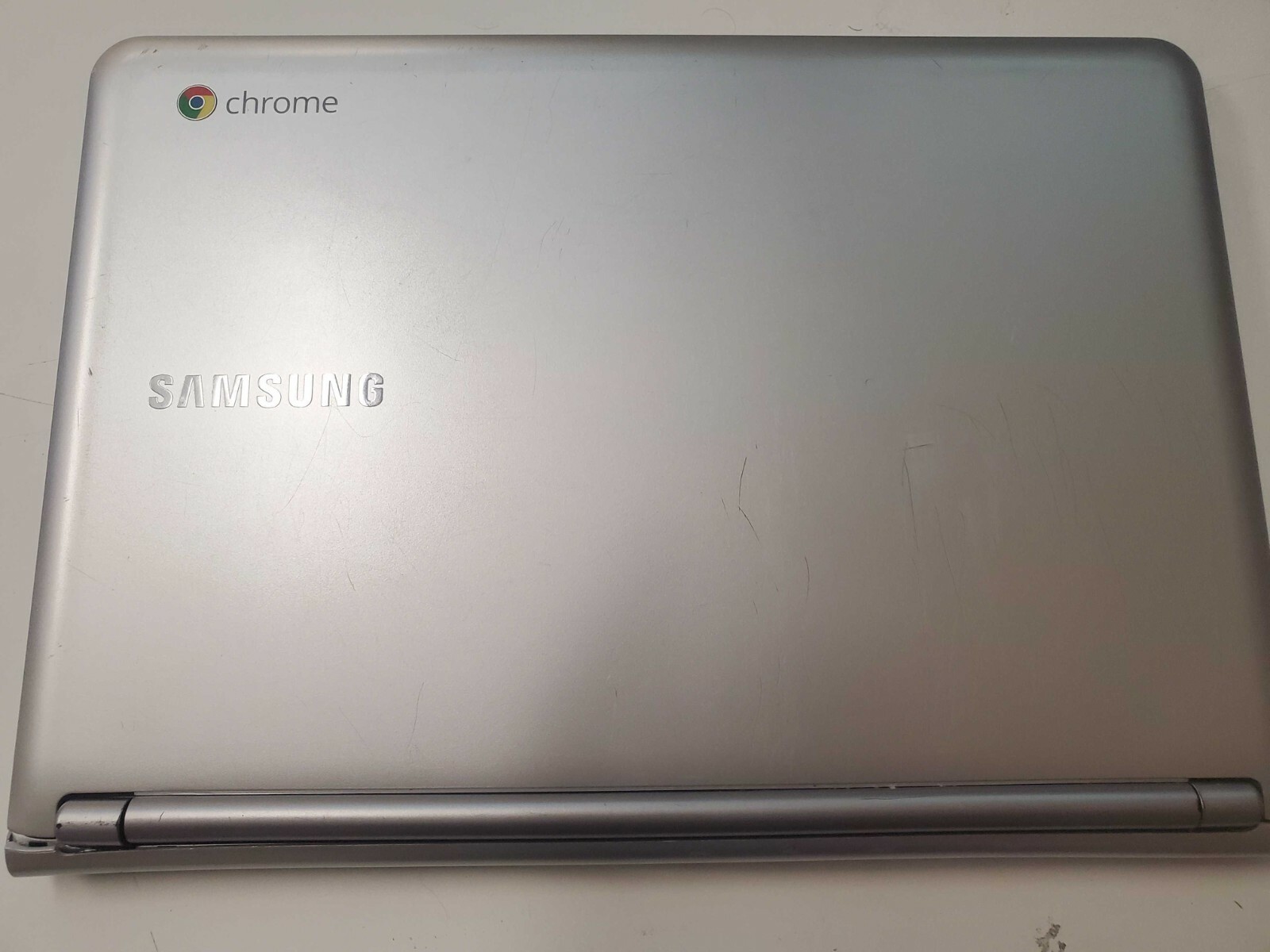 Samsung XE303 C12 Chromebook 11.6 1.7GHz, 2GB Ram, 16GB SSD, working condition