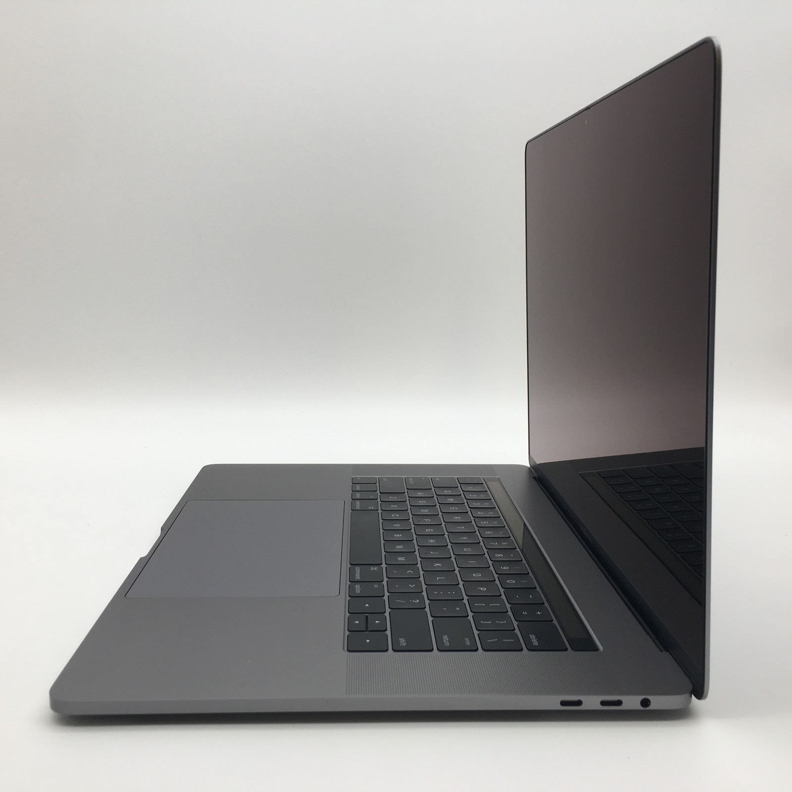 Renewed Apple MacBook Pro 15 A1707 Late 2016 i7 16GB 512GB macOS Ventura French