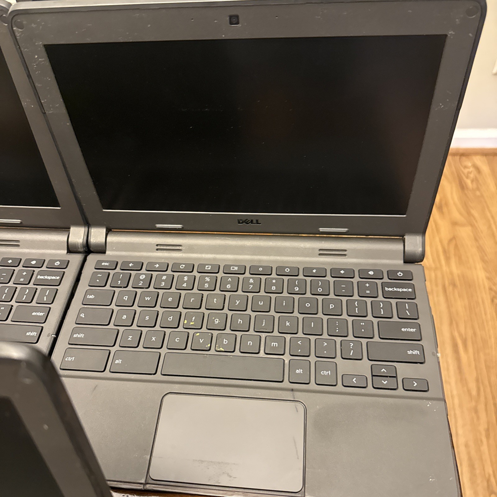 4 Dell Chromebook 11 P22T 11.6 inch (16GB, Intel Celeron, 2.16 GHz, 4GB) Laptop