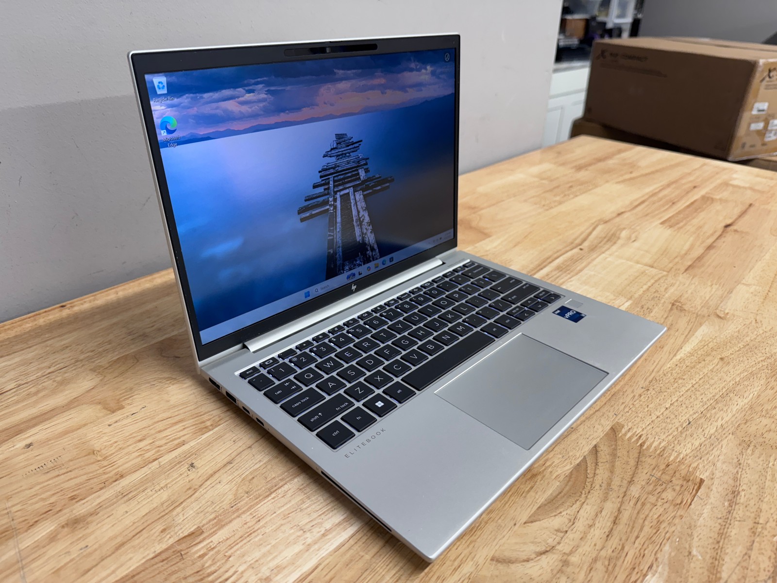 HP EliteBook 830 G9 14″ Laptop Intel Core i7, 512GB SSD, W11