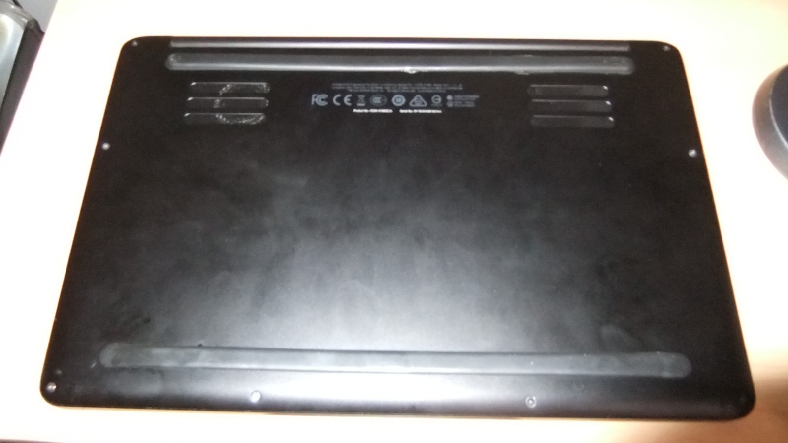 (AS IS) **READ DESCRIPTION** Razer Blade Stealth 2016 (DOES NOT TURN ON)