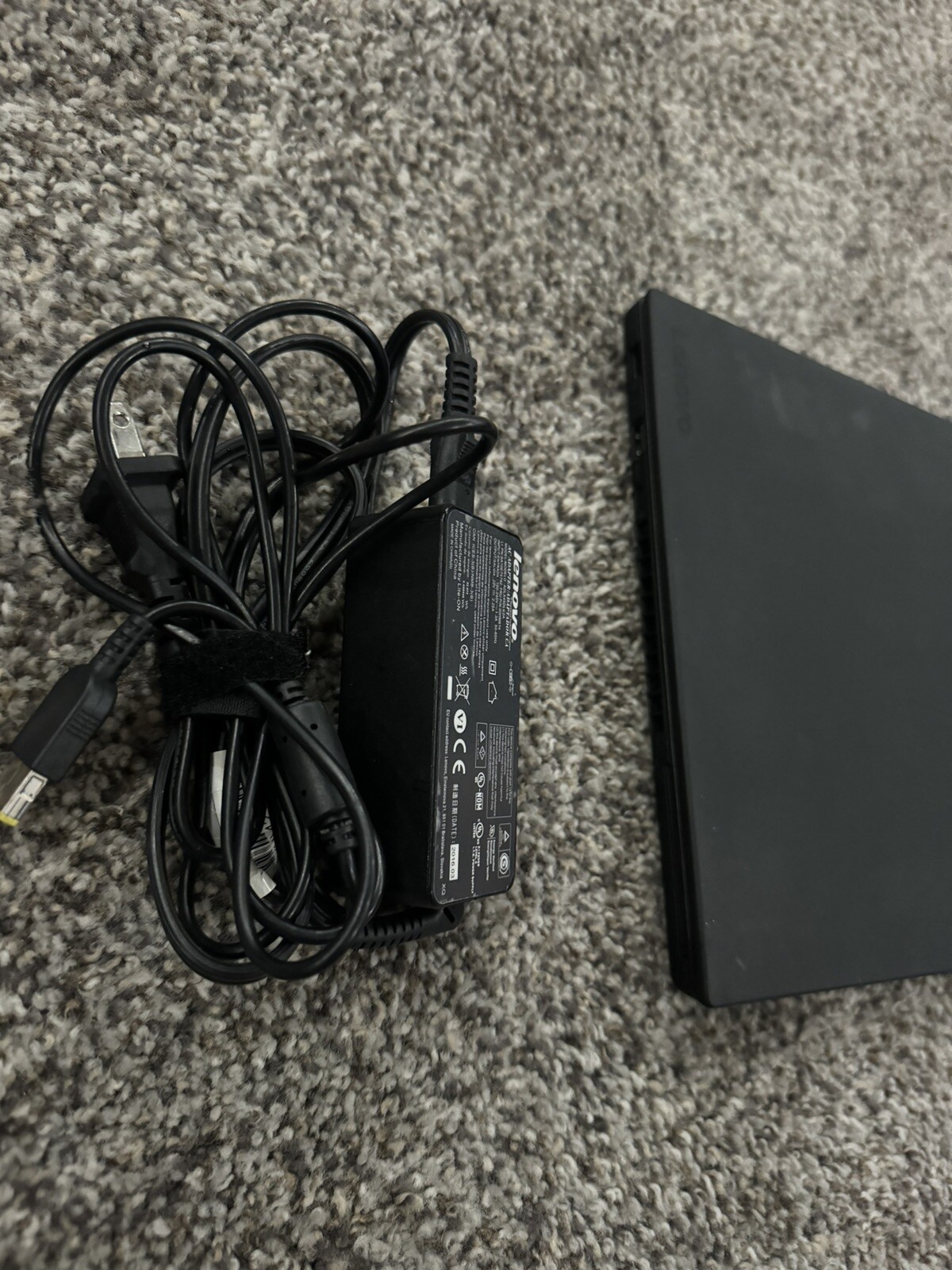 Lenovo ThinkPad T470 14″ Intel i5-6200U 2.30GHz 8GB RAM 500GB