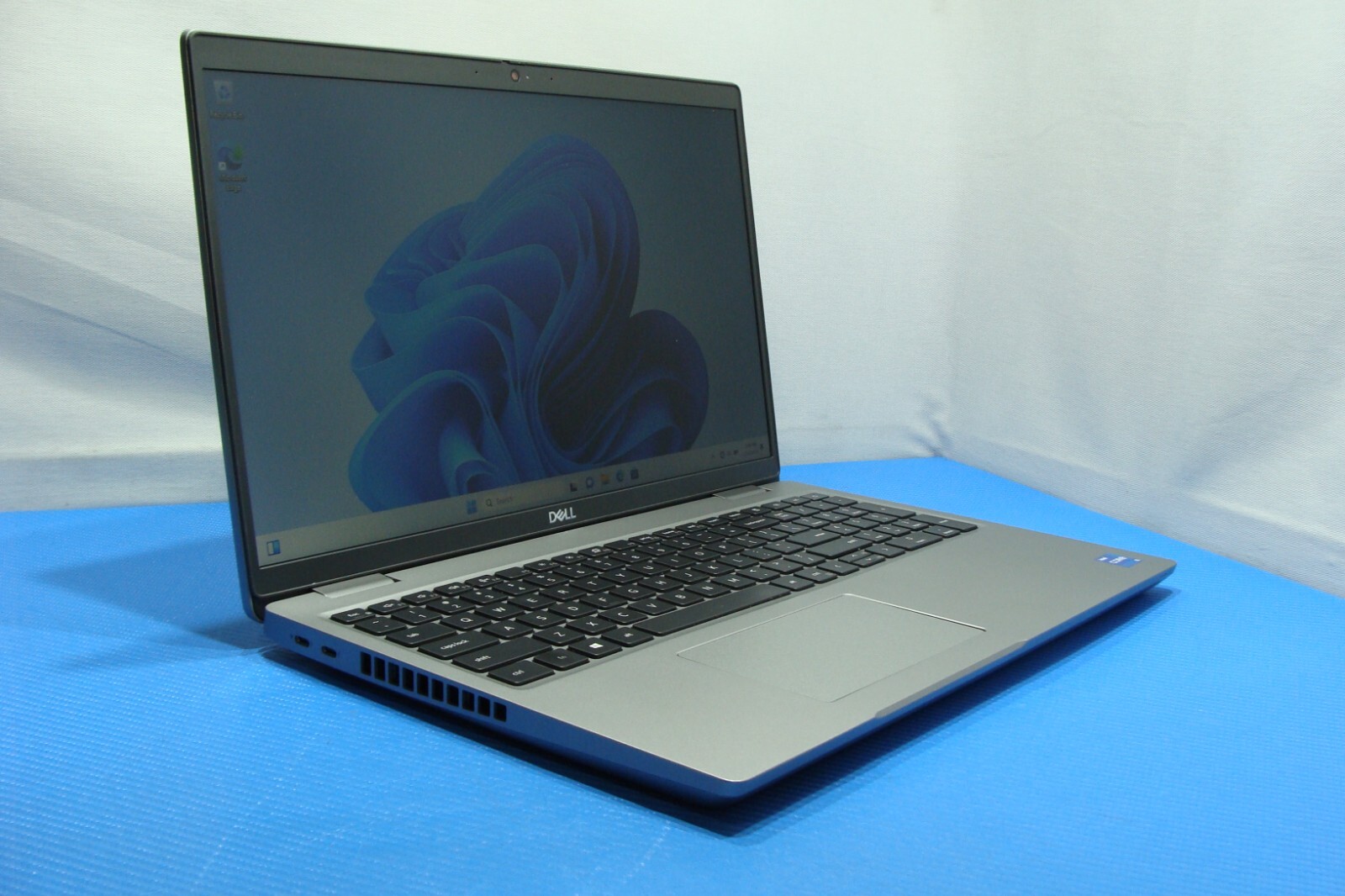 Dell Precision 3561 15.6″HD i5-11500H 2.9GHz 16GB 256GB Win 11Pro Great Battery!