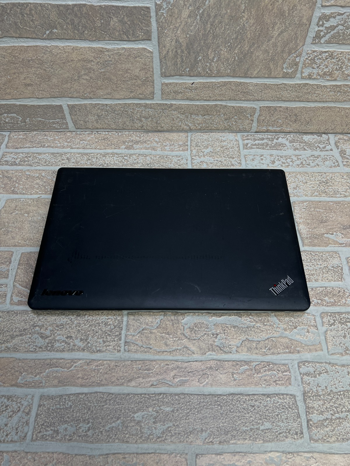 Lenovo ThinkPad Edge E545 AMD A6-5350M 2.90GHz 4GB RAM 15.6″ Untested