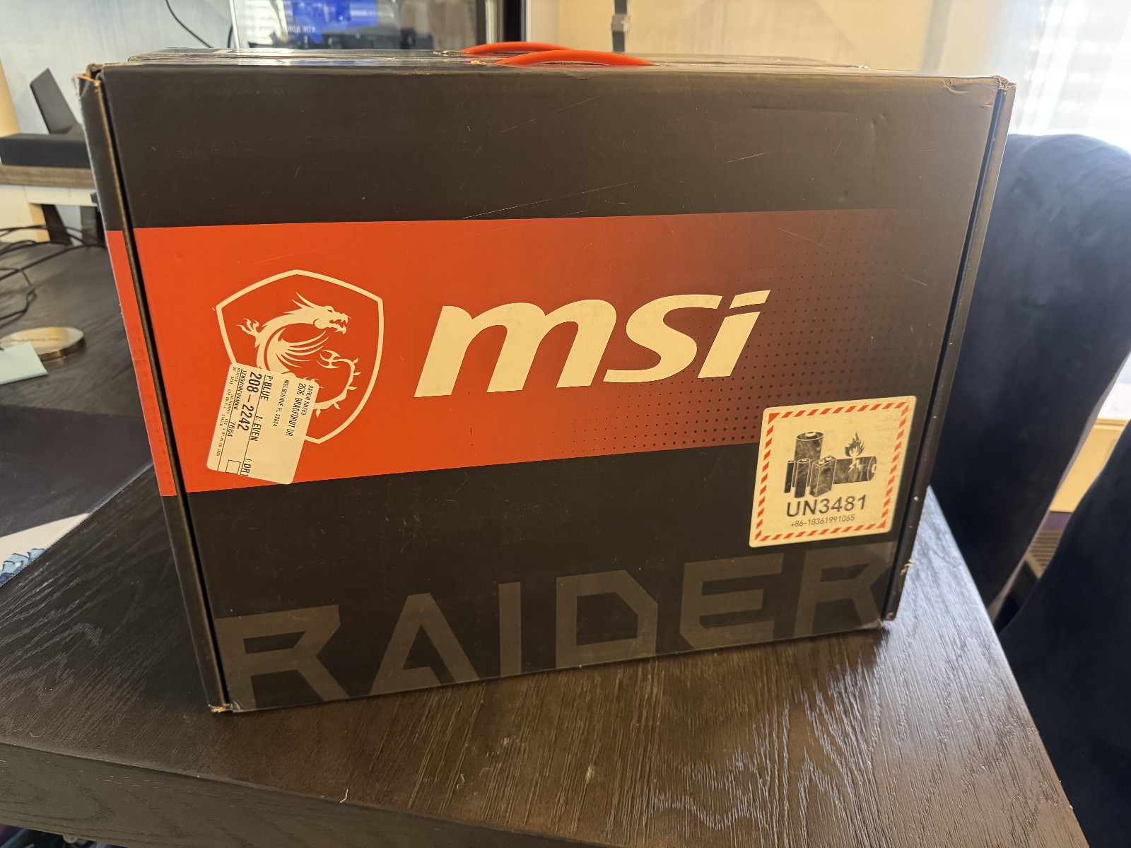 **RTX 5090** MSI Raider 18 HX AI A2XWJG-416US 18″ NVIDIA GeForce RTX 5090 Laptop