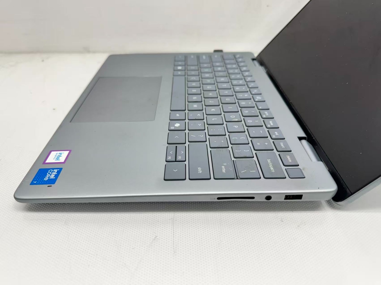Dell inspiron 7440 2-in-1 14″ Laptop Core 7 150U@1.80GHz 16GB 256GB Win11 *READ*