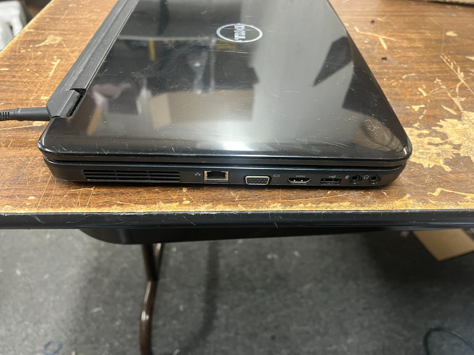 Dell Inspiron 3520 15.5″ i3 -2370M CPU 2.40 GHz 4.00 GB RAM No OS No HDD