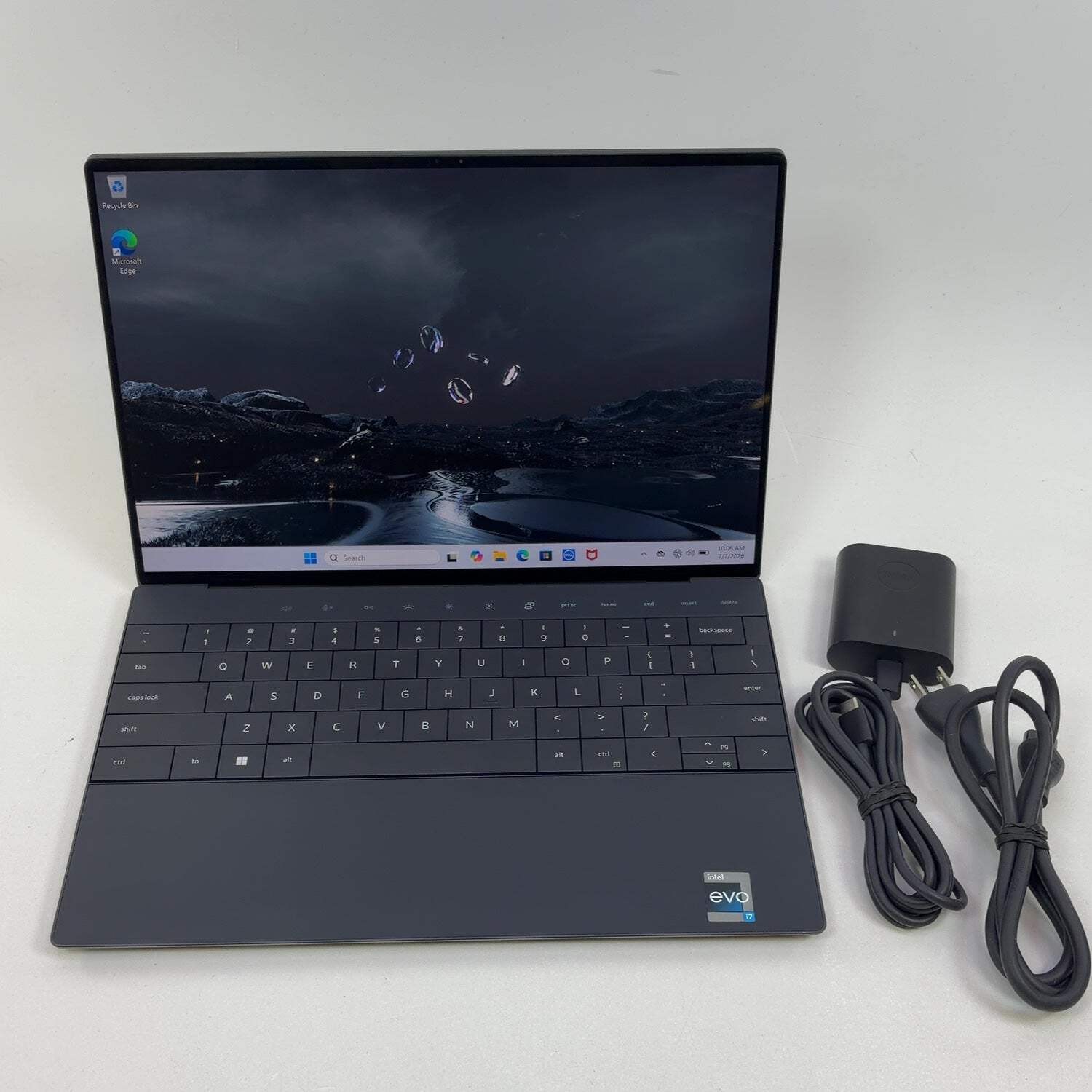 Dell XPS 9320 13.4″ Touchscreen i7-1360P 2.2GHz 32GB RAM 1TB SSD