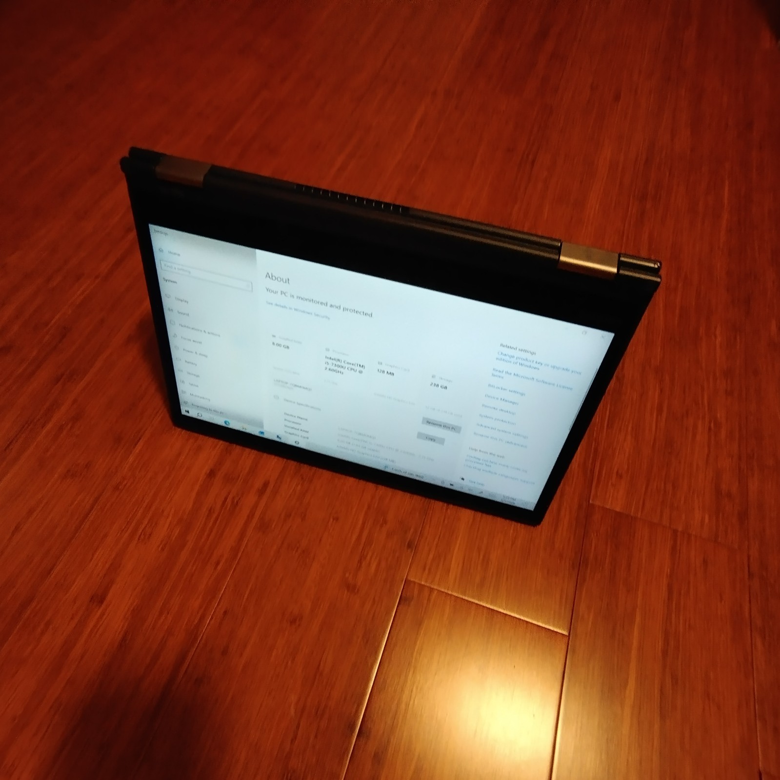 Lenovo ThinkPad Yoga 370 Intel i5-7300U 8GB RAM 256 GB SSD Win 11 Pro