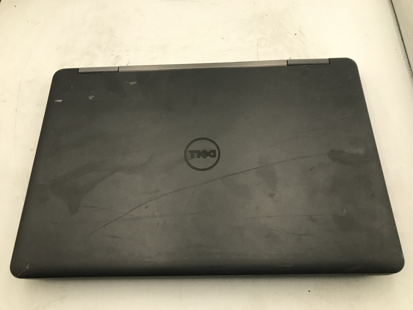 DELL LATITUDE E5540 – FOR PARTS/REPAIR – INTEL I3 4TH GEN – NO RAM -READ DESC-BB