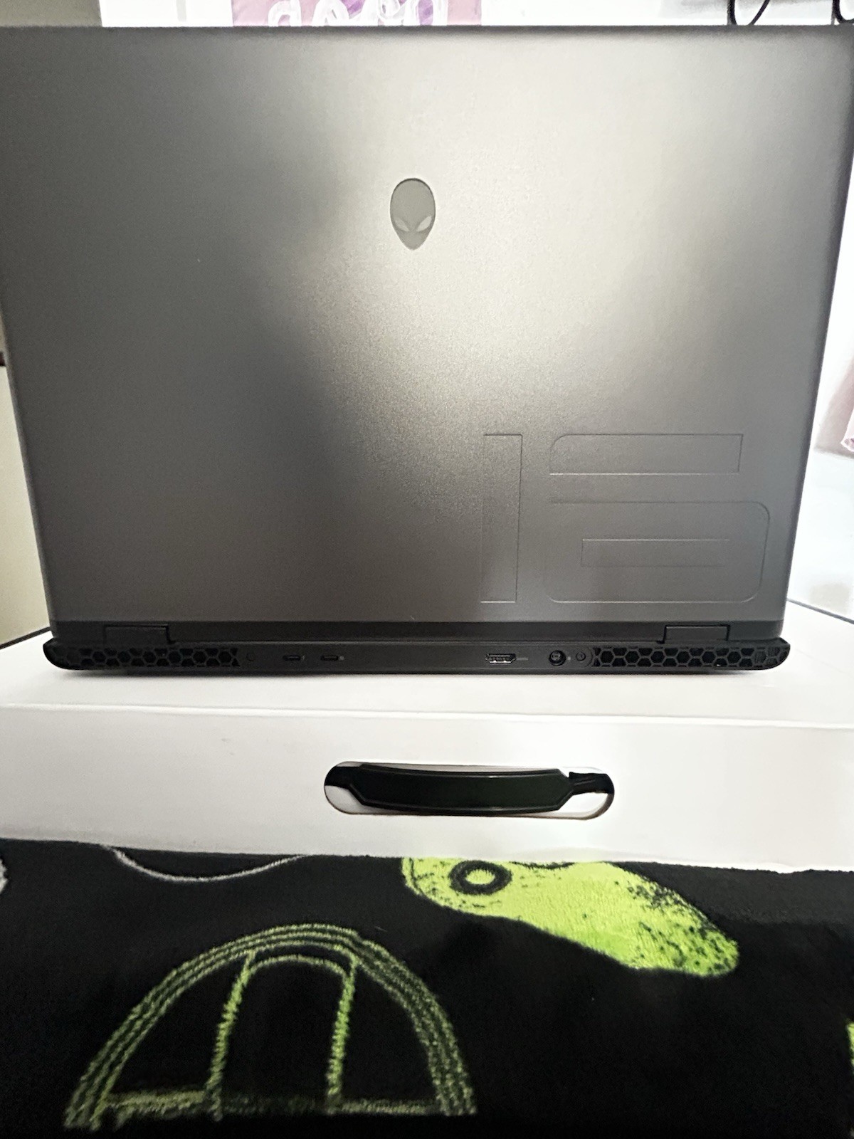 Alienware Dark Metallic Moon M16 R2 16” Gaming Laptop