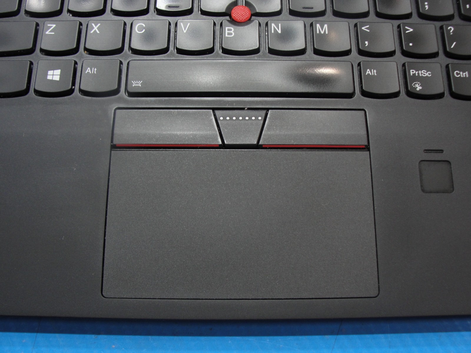 Lenovo ThinkPad X1 Carbon Gen 5 14″WQHD Core i7-7600U 2.8GHz 16GB RAM 1TB SSD+PA