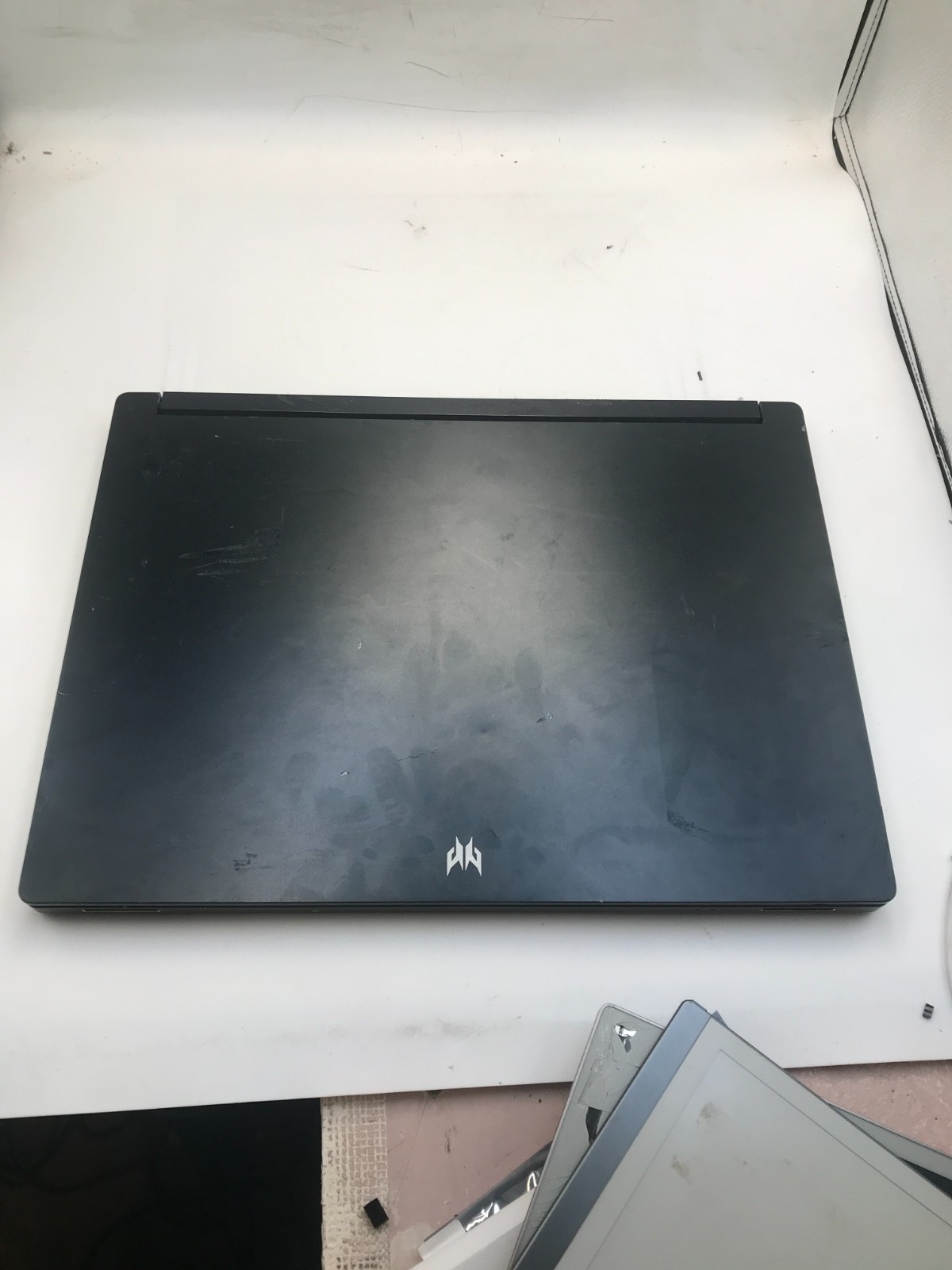 Acer Predator Triton 17X PTX17-71 17″ Intel i9-13900HX 8GB RAM RTX 4090 READ