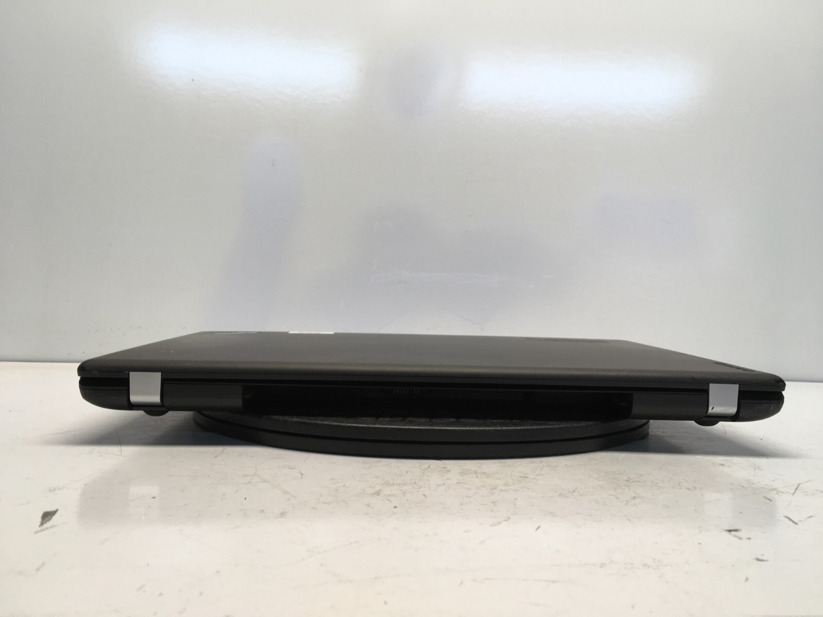 Lenovo ThinkPad E550 Intel i3-4005U 1.7GHz 4 GB NO HDD