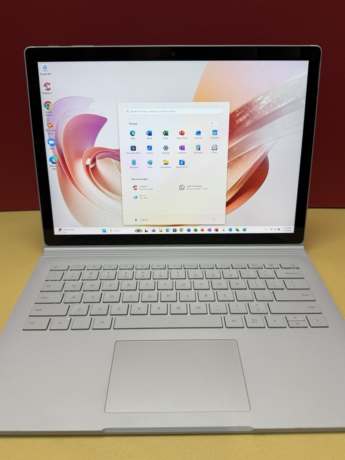 Microsoft Surface Book 2 13.5” i5 8350U 1.7GHz 8GB RAM 256GB 2 In 1 Laptop